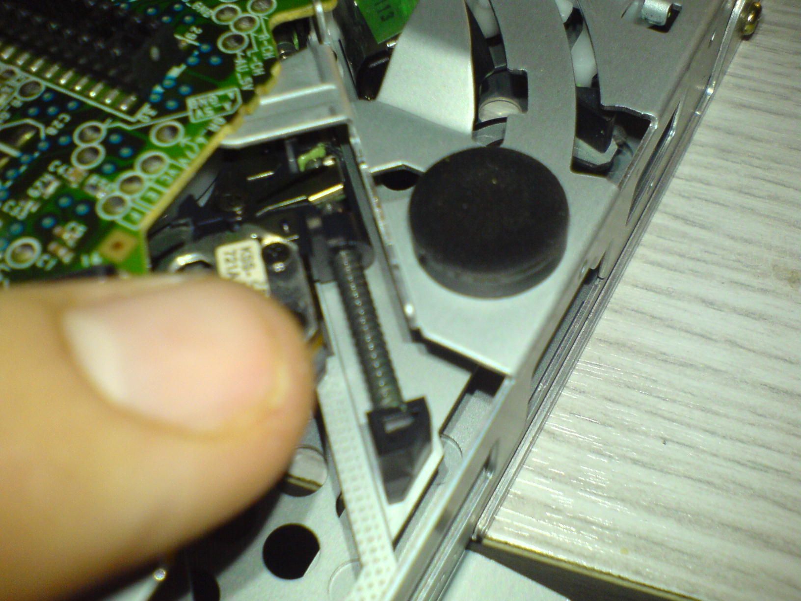 Does Your Car Cdplayer Skip Tracks or Freezes While Playing? 5 Steps