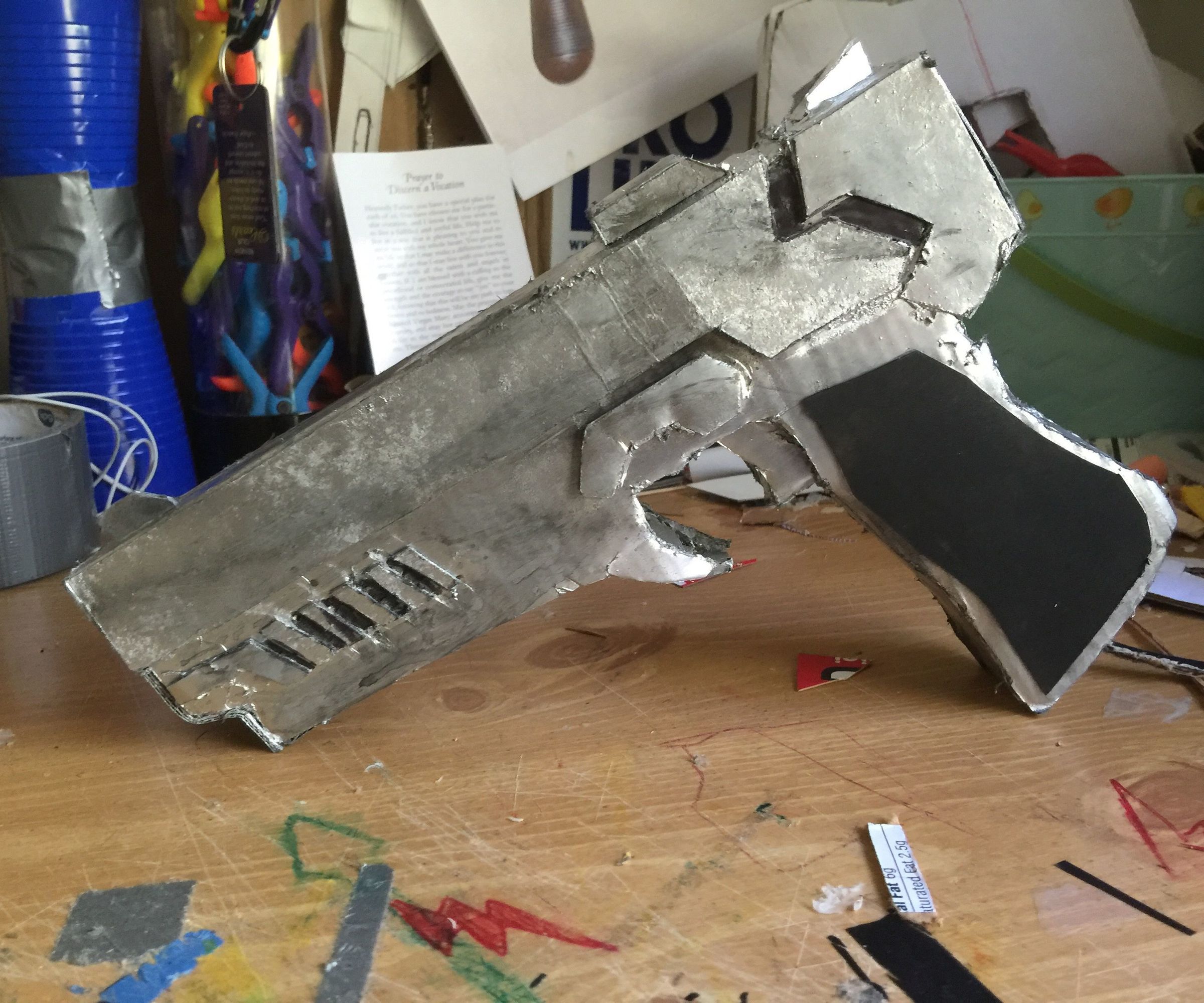 How to make Arkham knight/Red hoods pistols