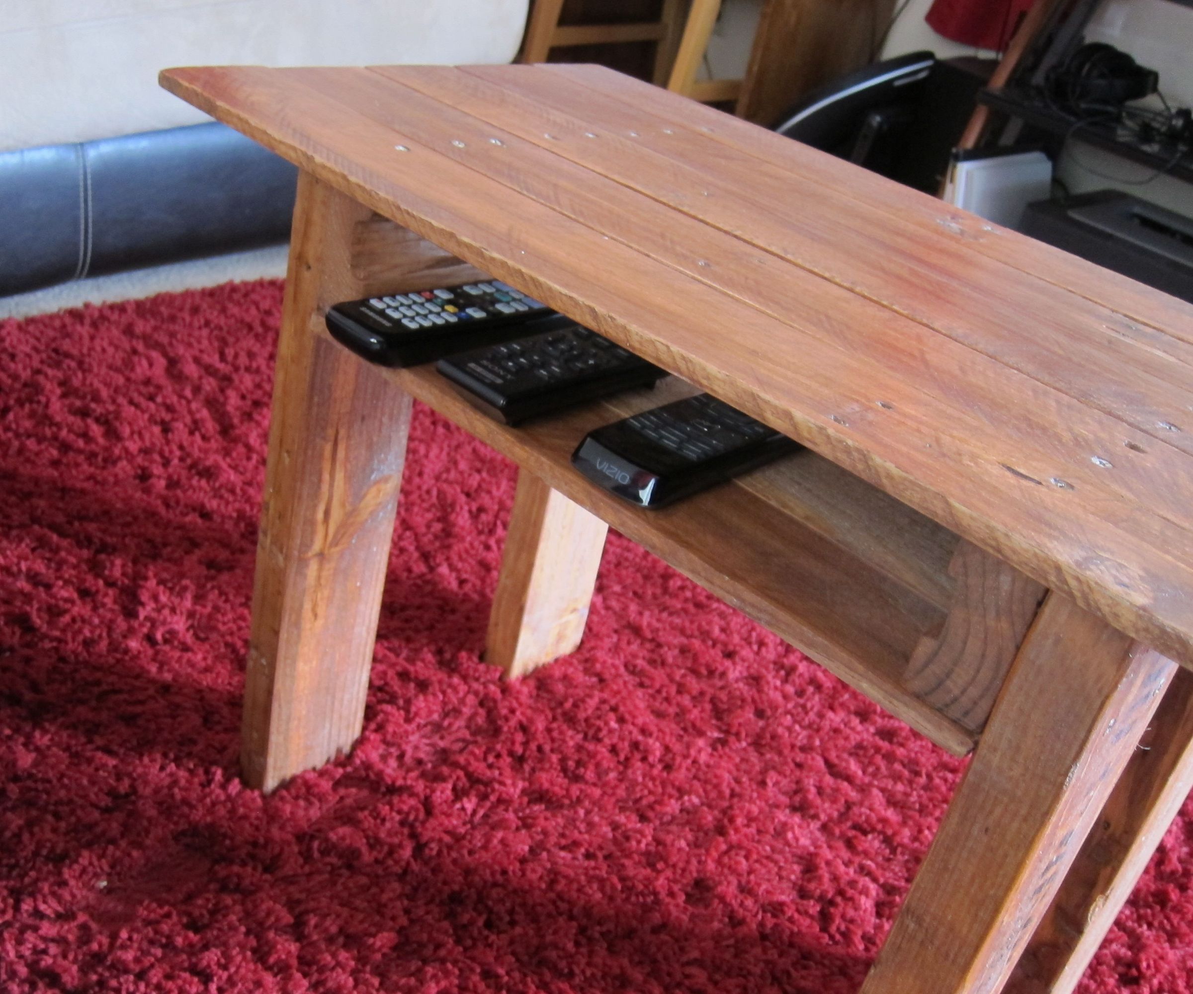 Pallet Coffee Table | How to Make a Coffee Table Out of Old Wood Pallets