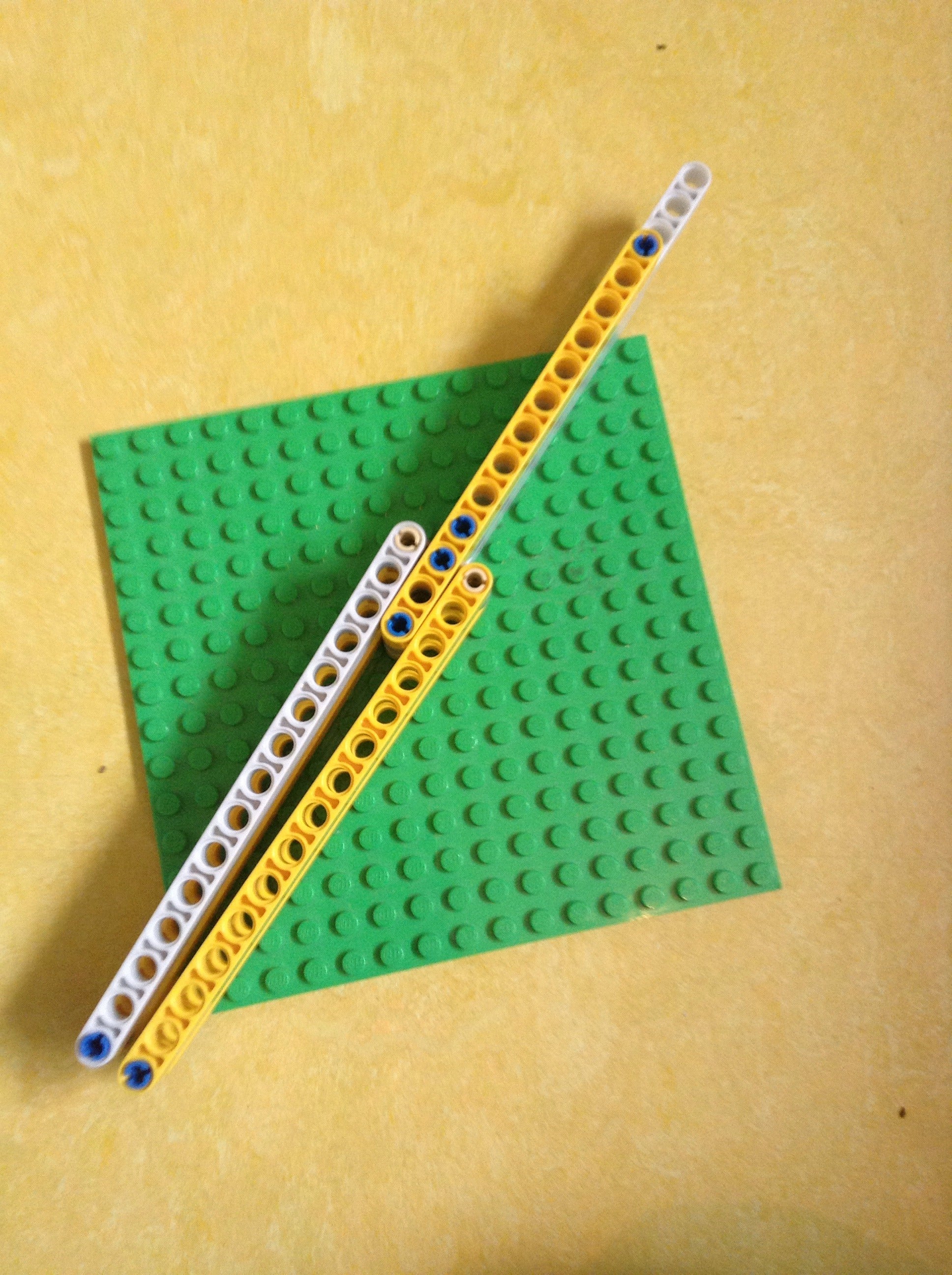 JALBK ( Just Another Lego Butterfly Knife) 11 Steps Instructables