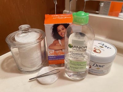 How to Wax the Chin at Home