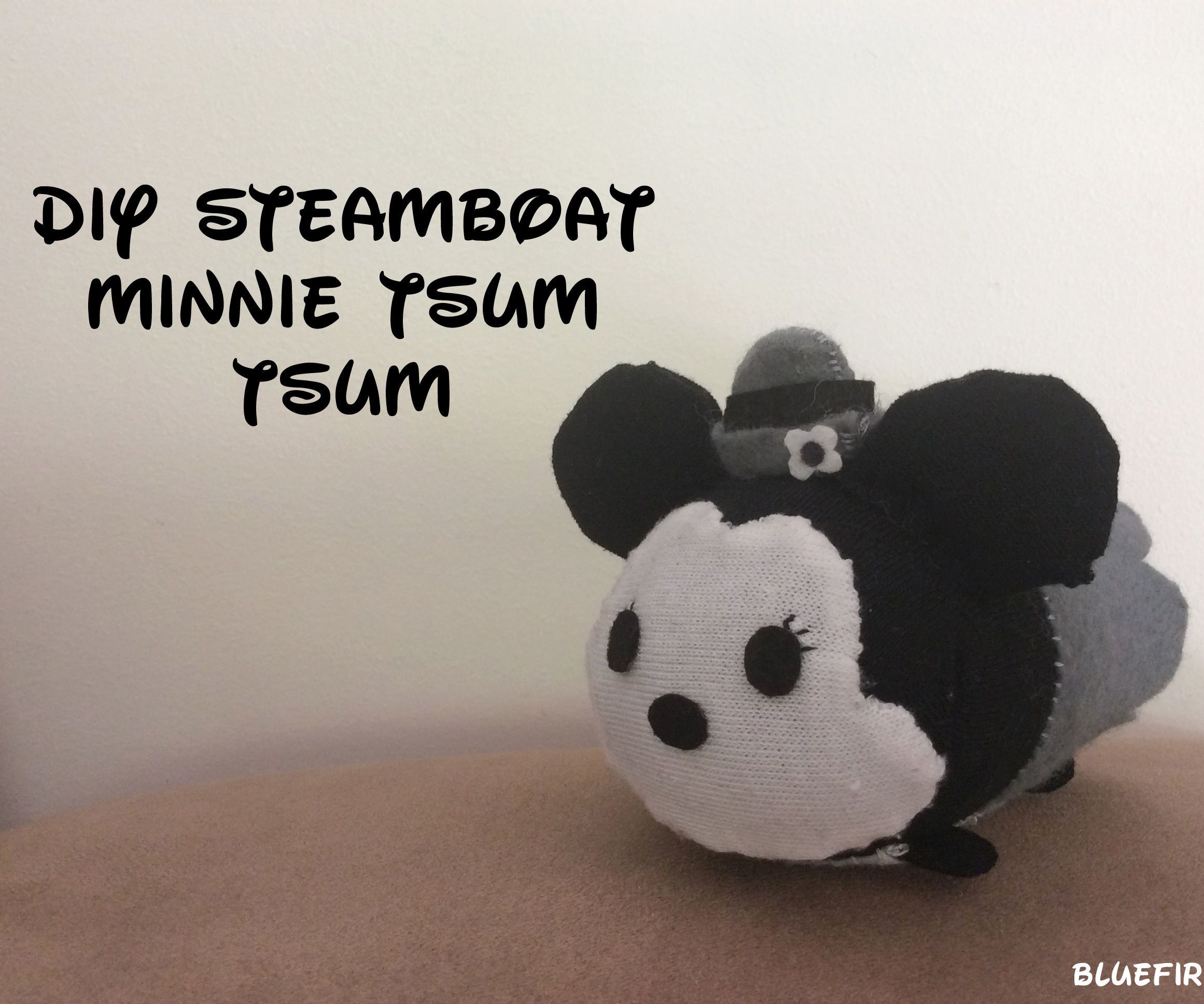 DIY Steamboat Minnie Tsum Tsum