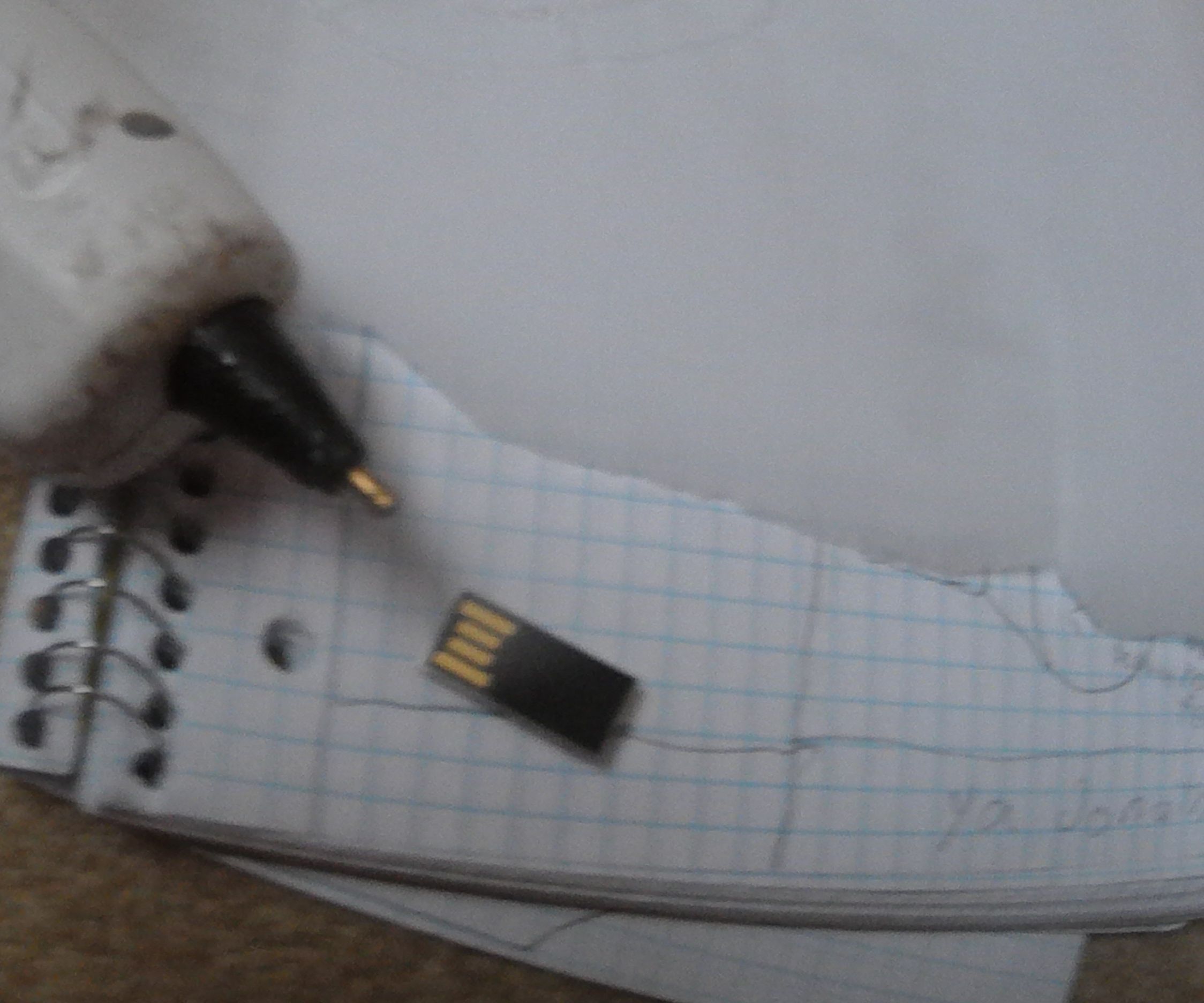 Hot Glue Casing for a Usb Stick With a Broken Case