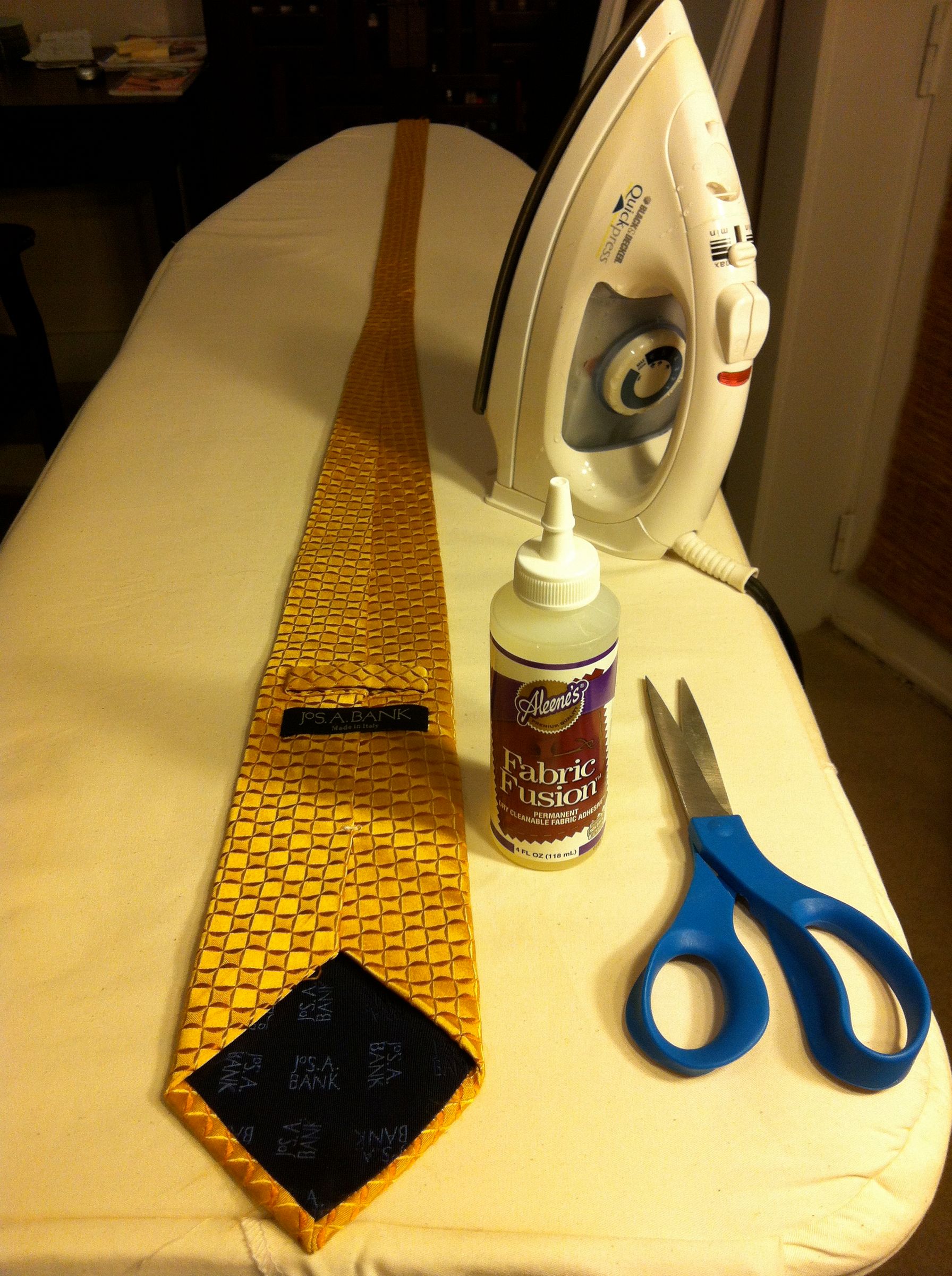 Turn a Wide Tie Into a Skinny Tie