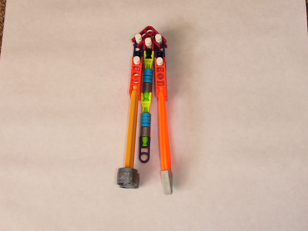 How to Make a Knex Balisong