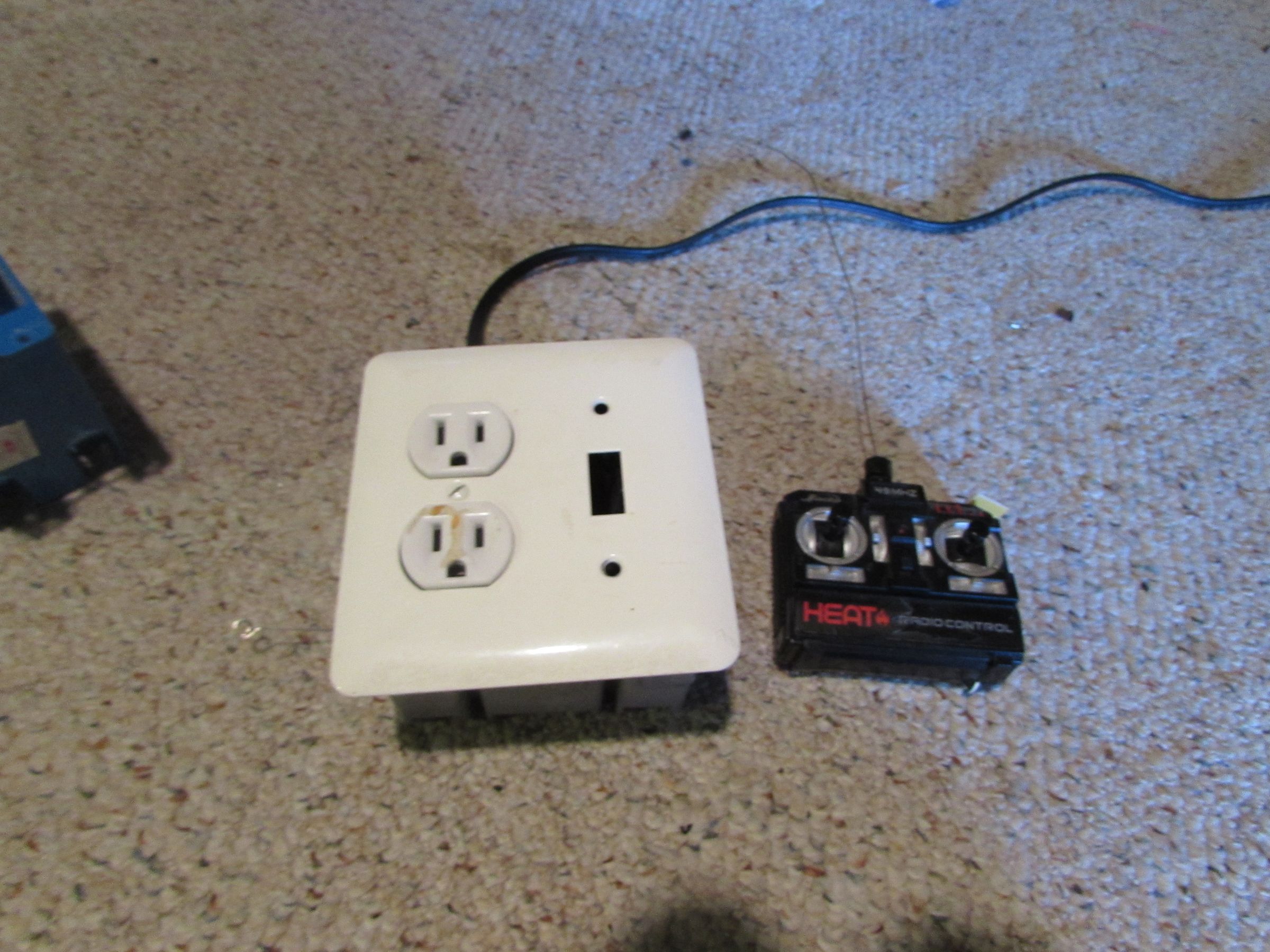 Remote Control Ac Switch (using Broken ,and Misordered, Stuff) 7