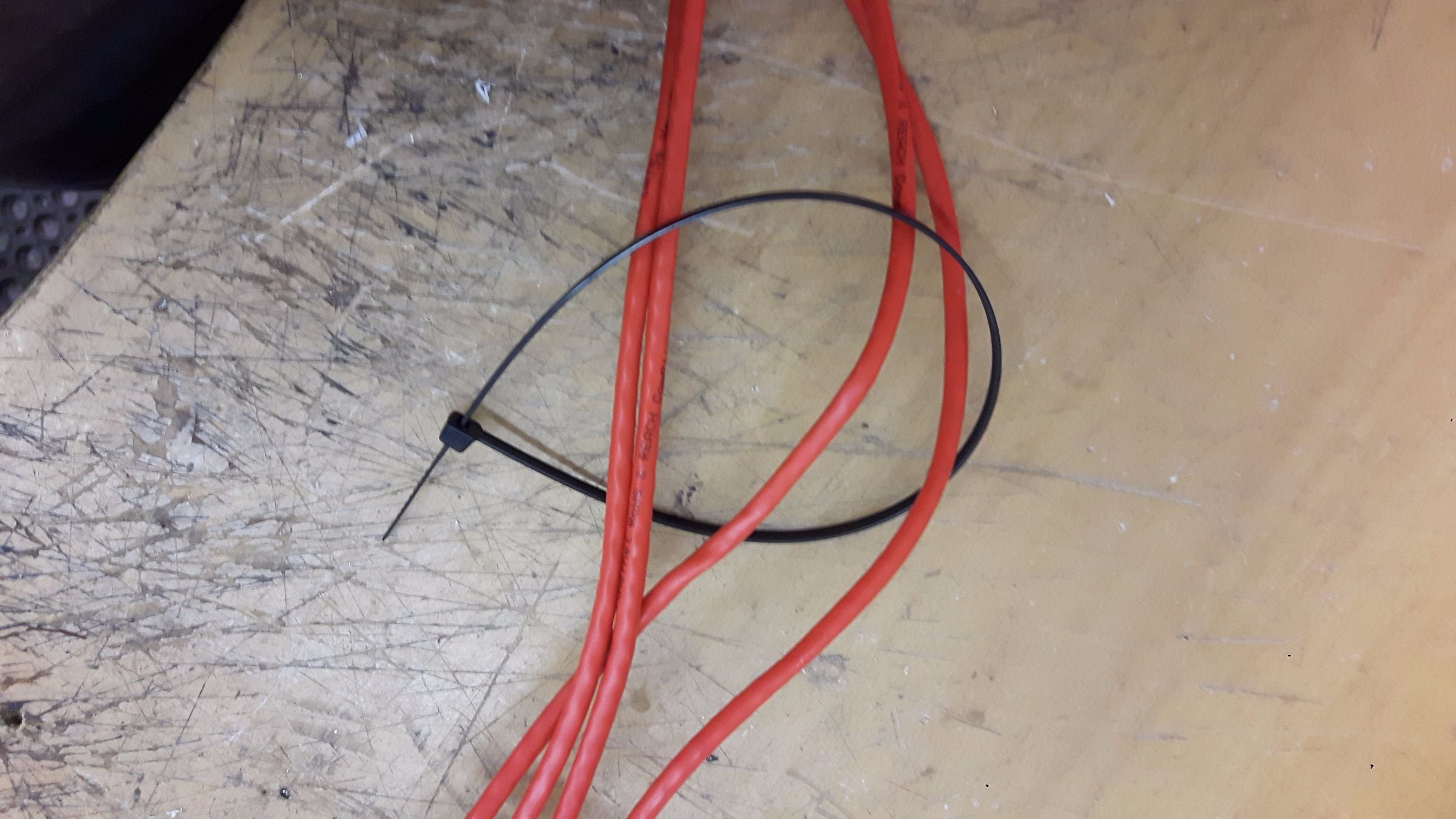 ZipTie Cable Management 3 Steps Instructables