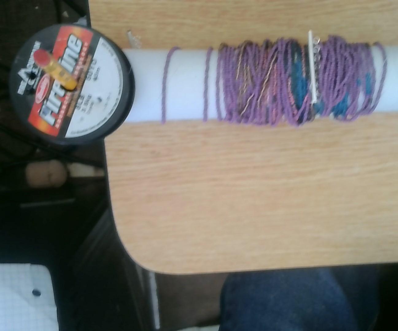 Make an Easy String Holder (perfect for Strings of Beads) 3 Steps