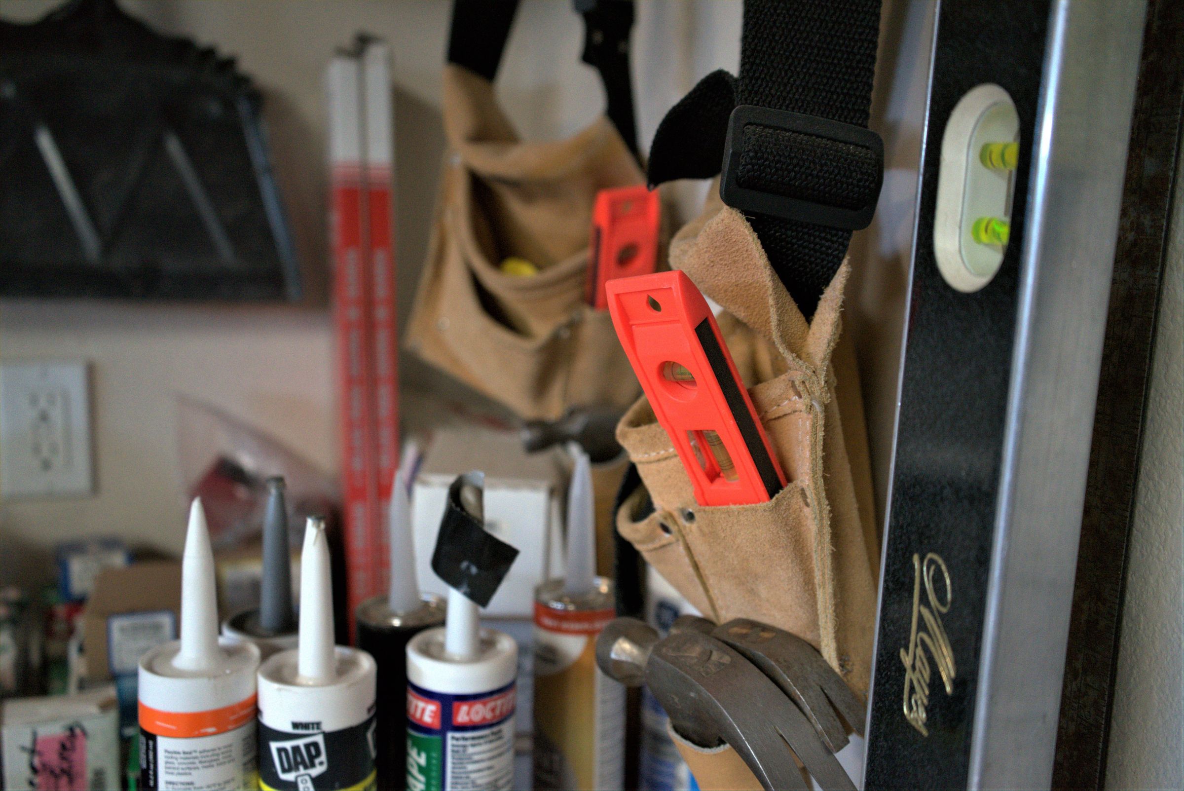 Tips, Tricks and Household Gadgets to Remove Fiberglass 4 Steps