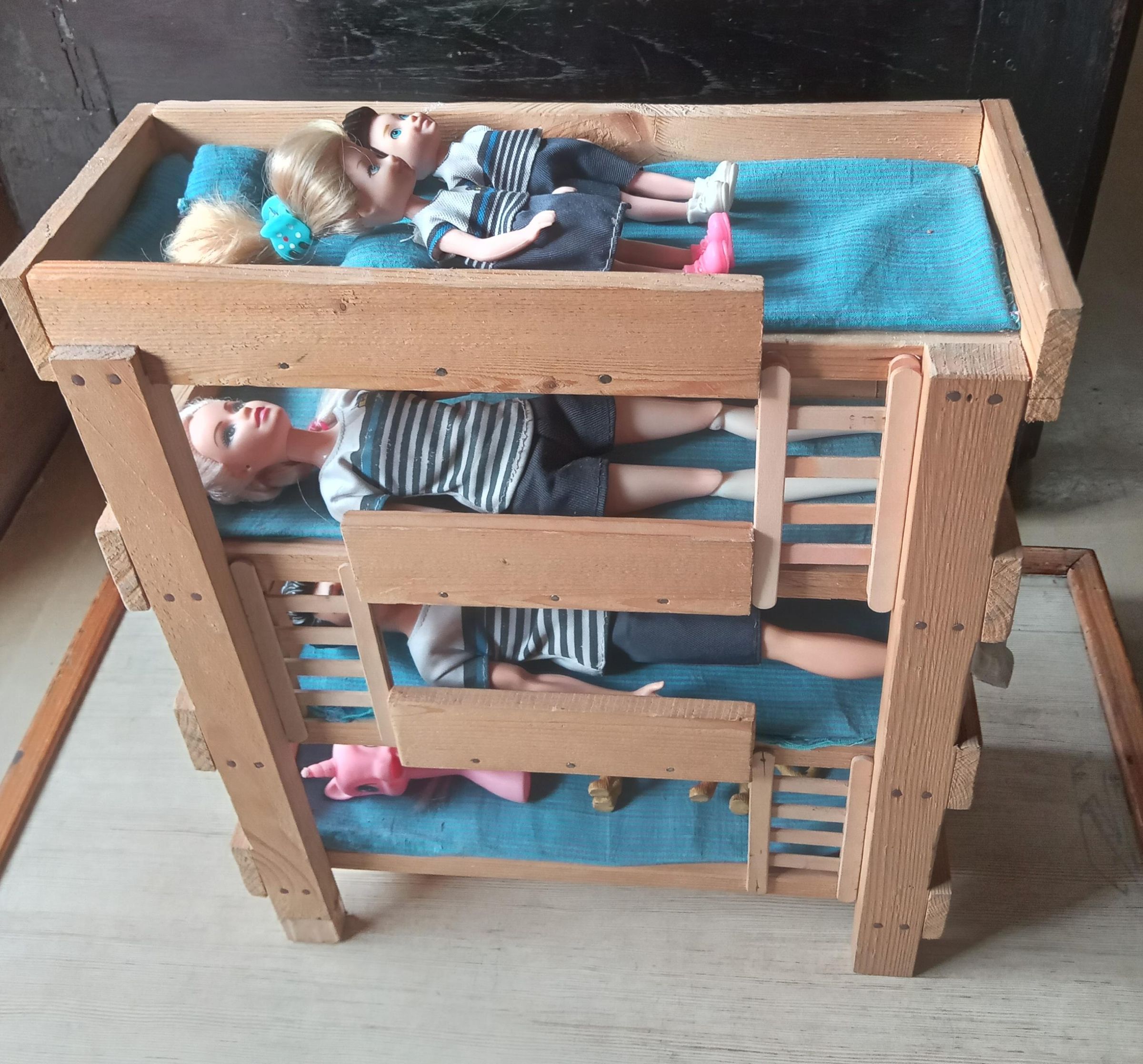 Small Bunk Bed 11 Steps (with Pictures) Instructables