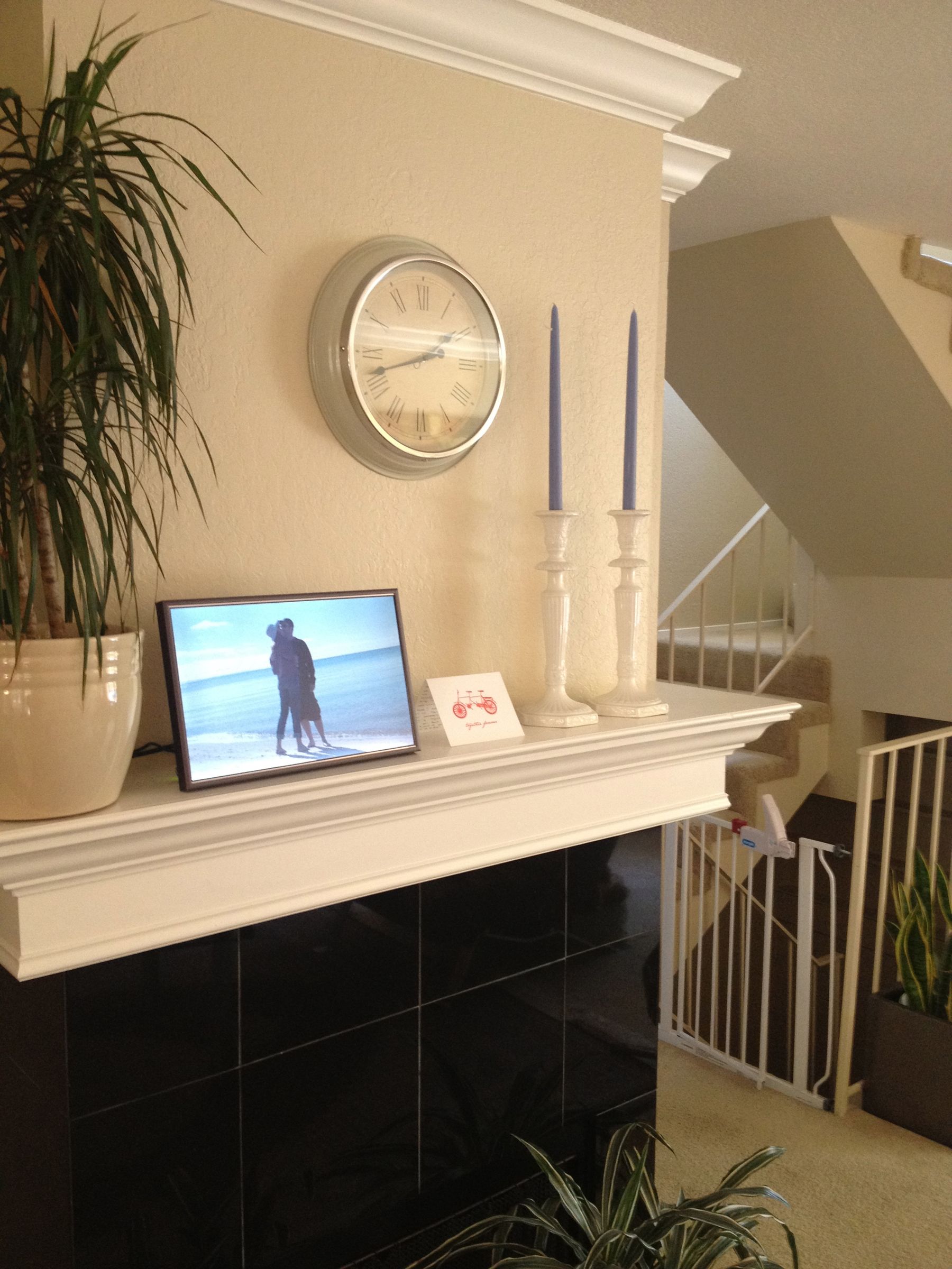 How to Make a Raspberry Pi Media Panel (fka Digital Photo Frame)