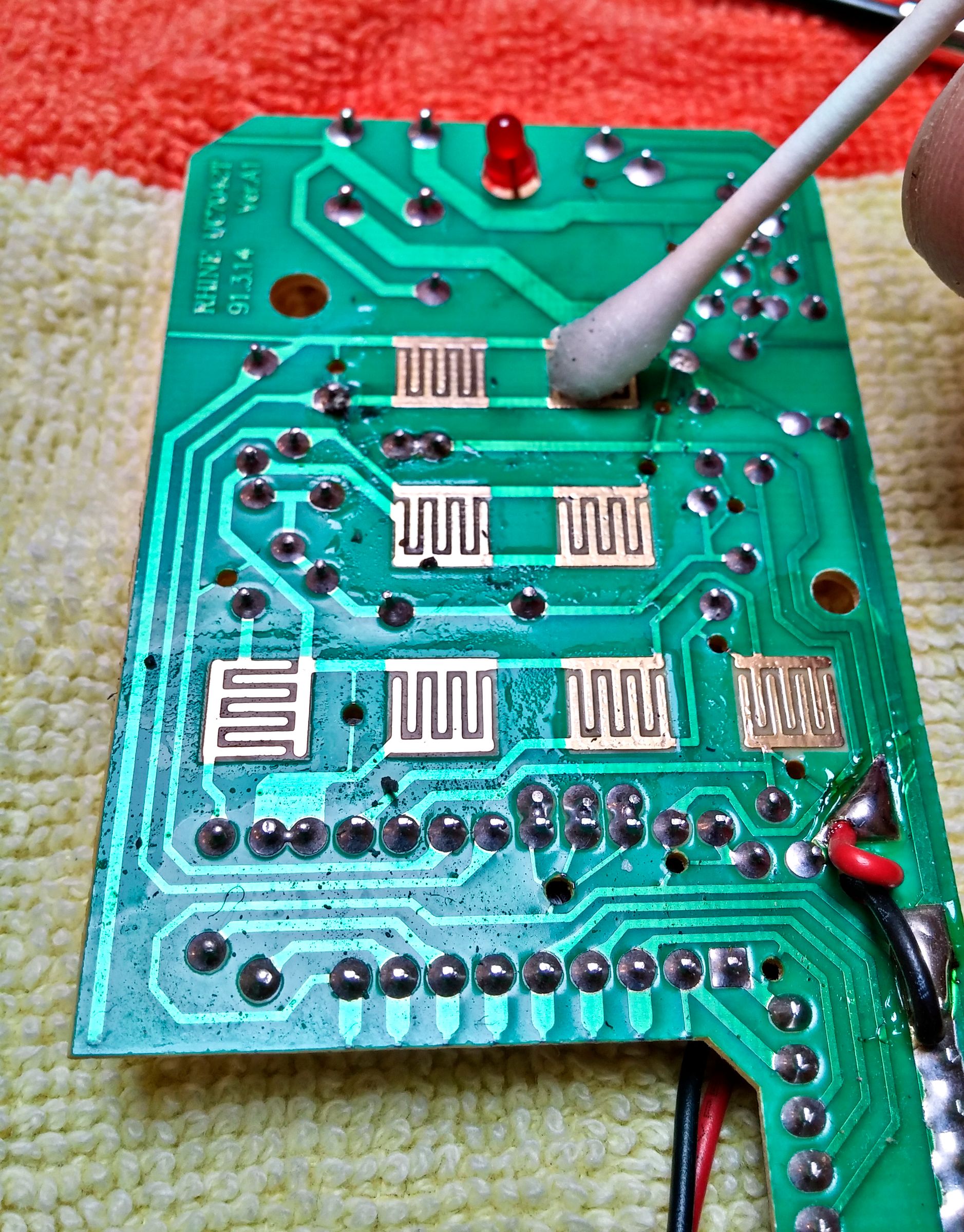 Repairing a Hunter Fan Remote Control 5 Steps Instructables