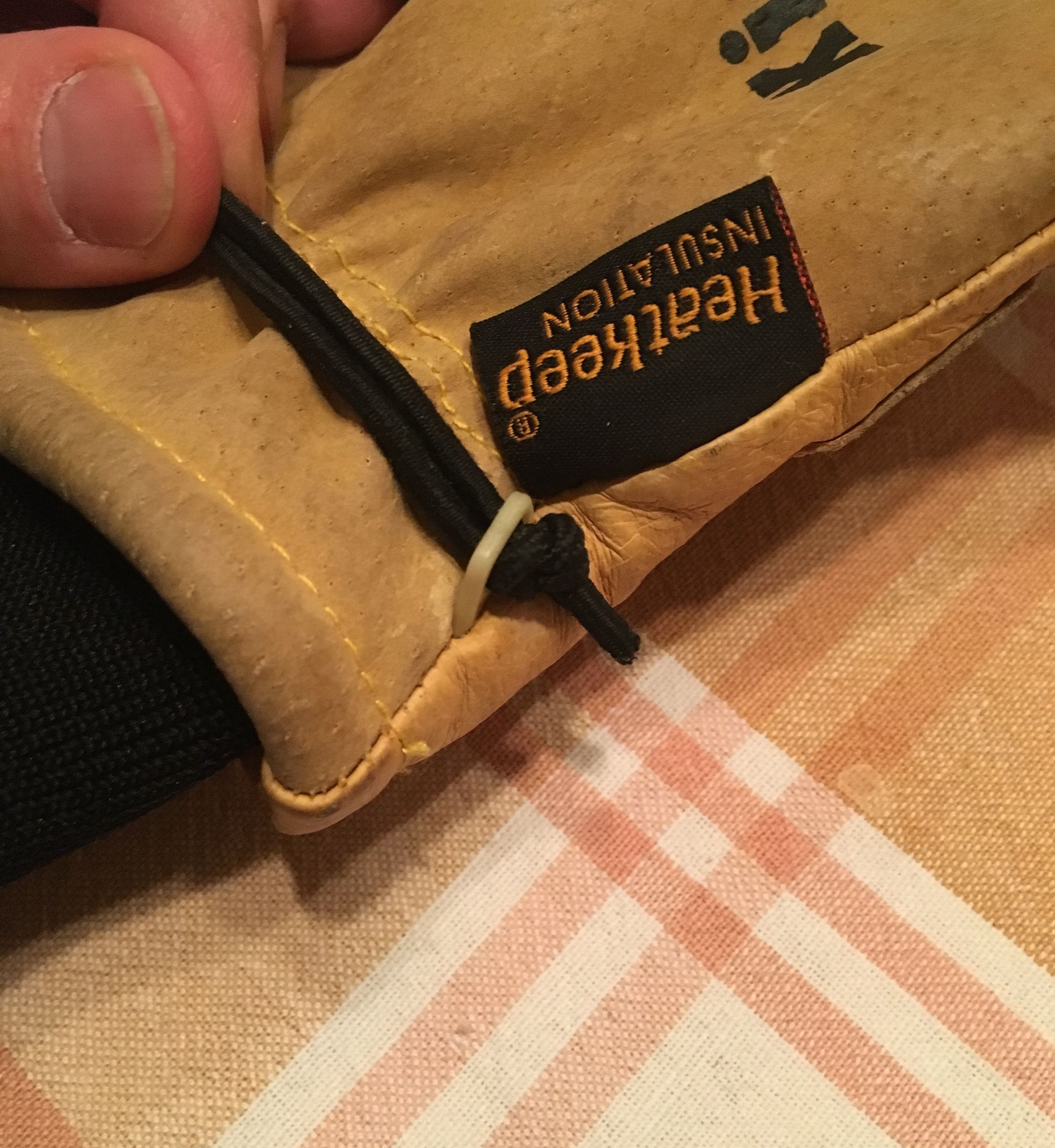 Kinco Winter Glove Leash 4 Steps (with Pictures) Instructables