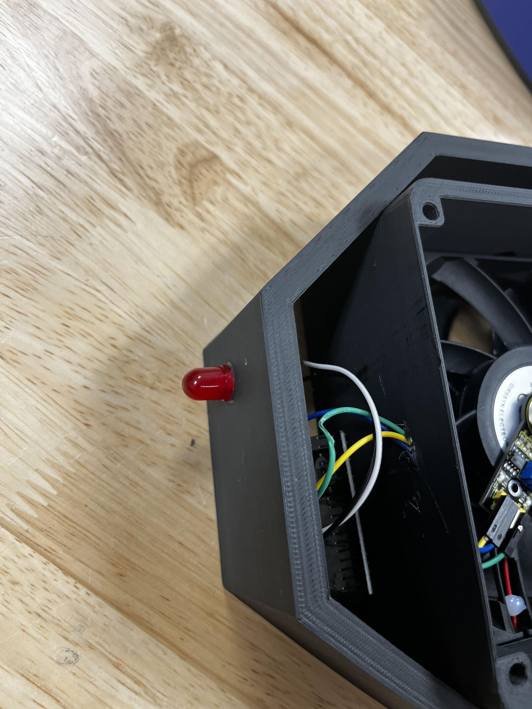 Soldering Fumes Fan W/ Bendy Arm and Smoke Sensor 11 Steps