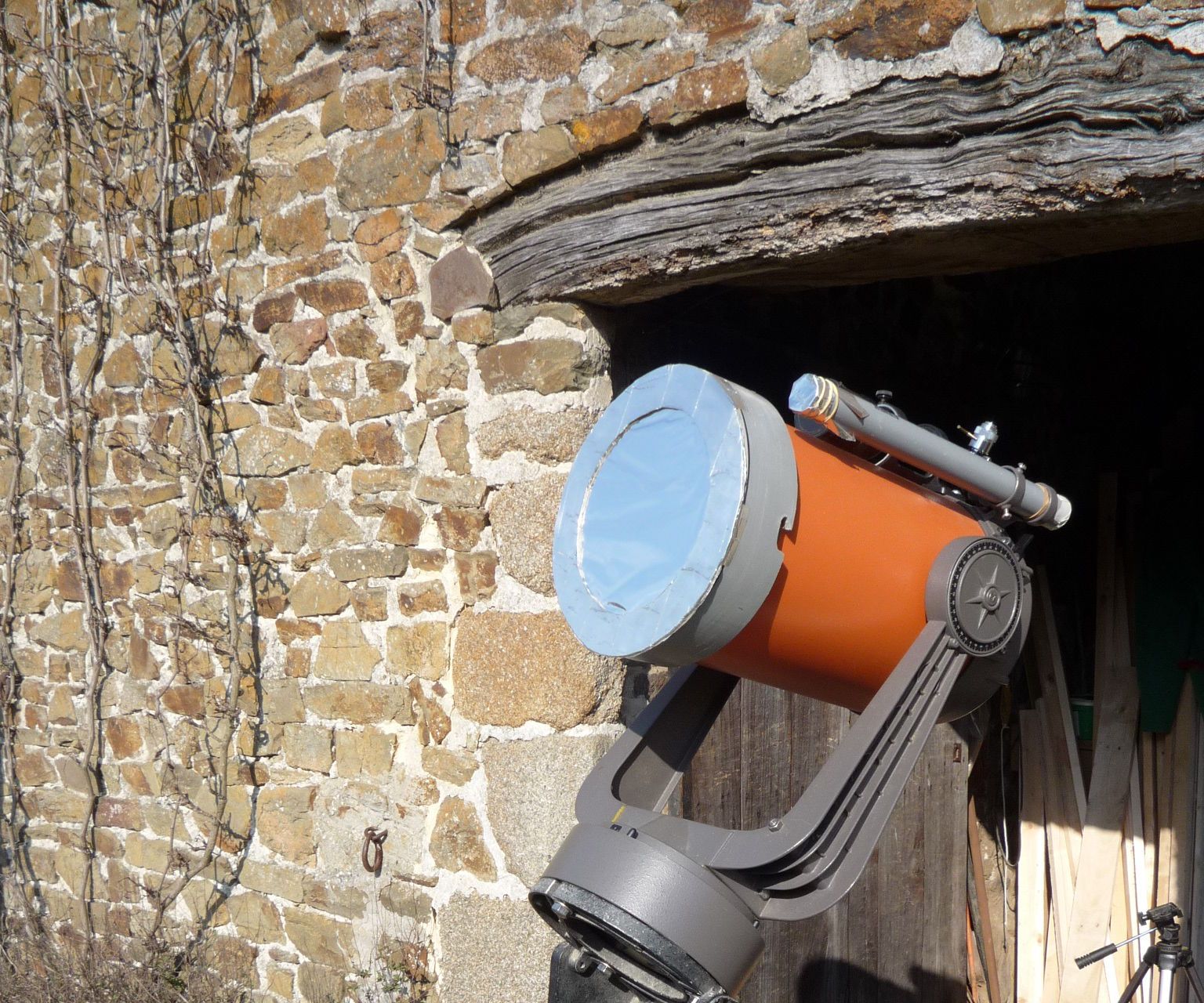 Solar Finderscope Made From Plumbing Pipe and Wine Box Lining