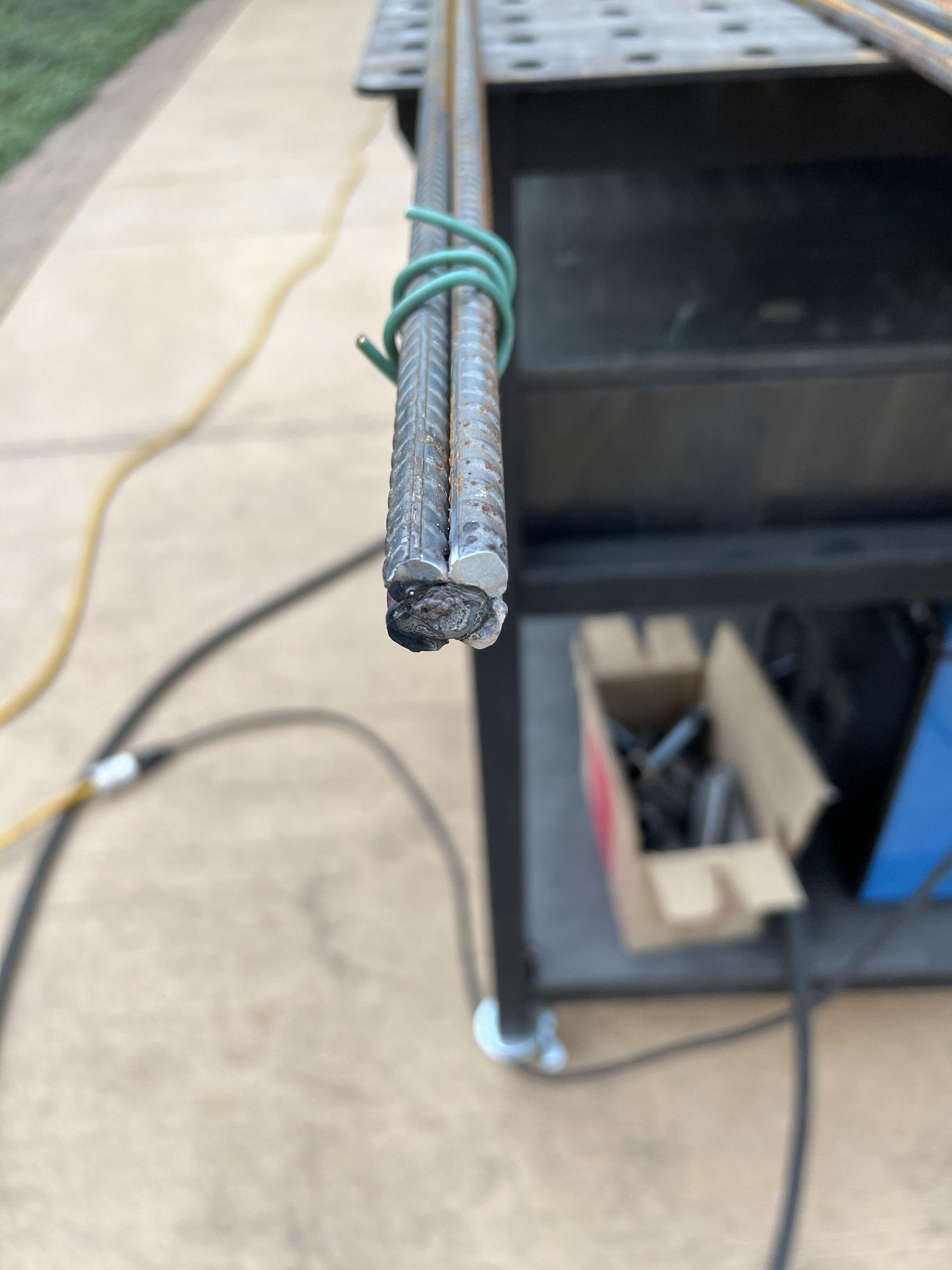 Garden Obelisk/Trellis Made From Rebar 9 Steps (with Pictures