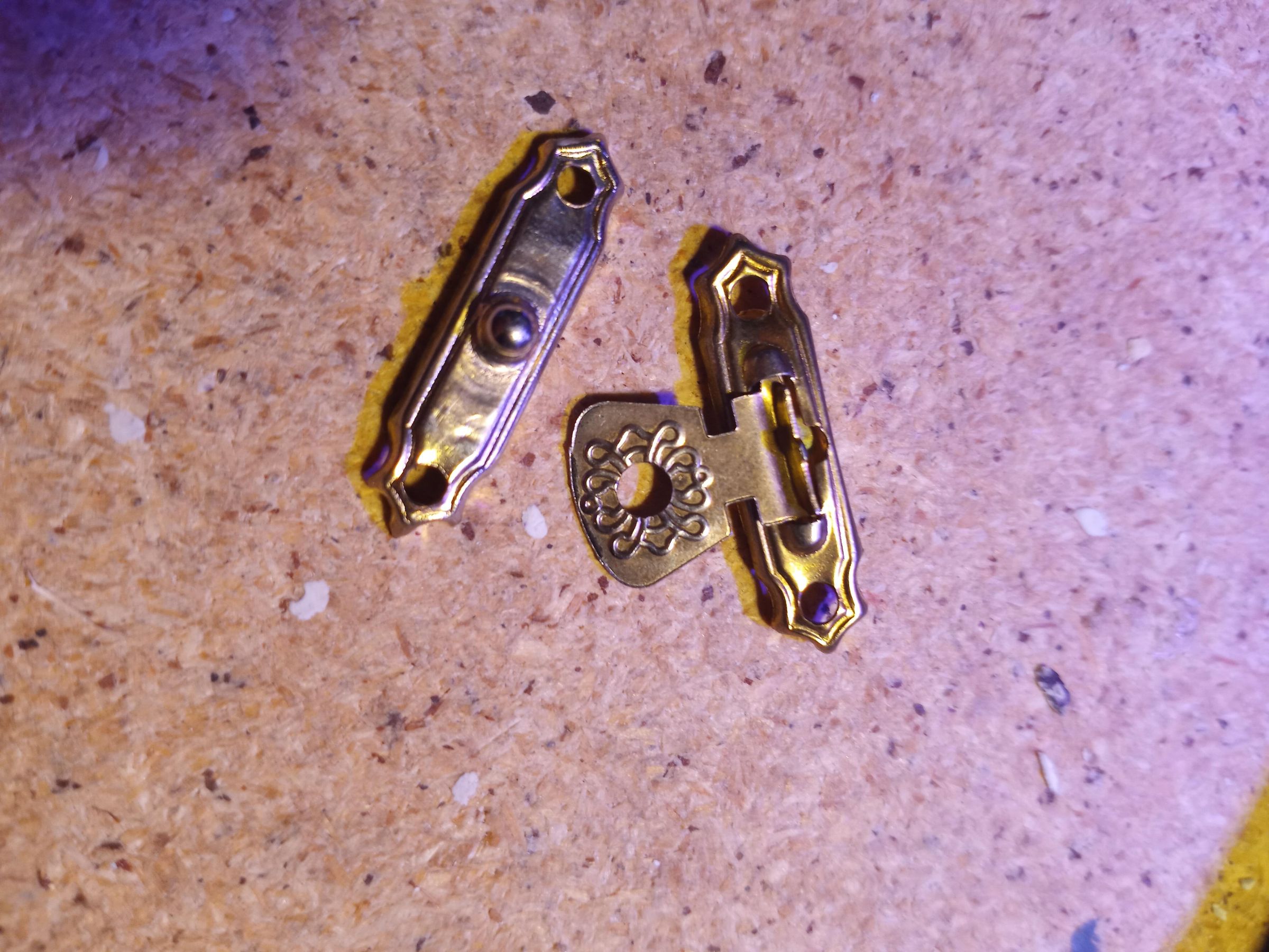 The Compass That Doesn't Point North 10 Steps (with Pictures