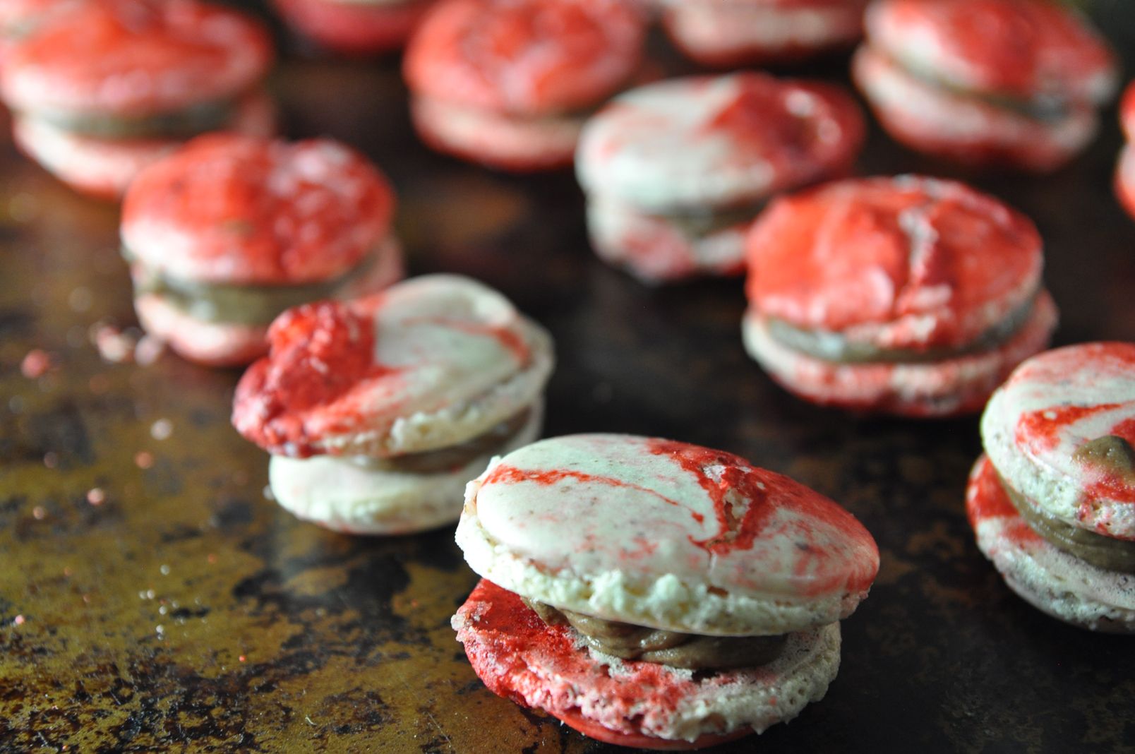 How to Make Peppermint Chocolate Macarons