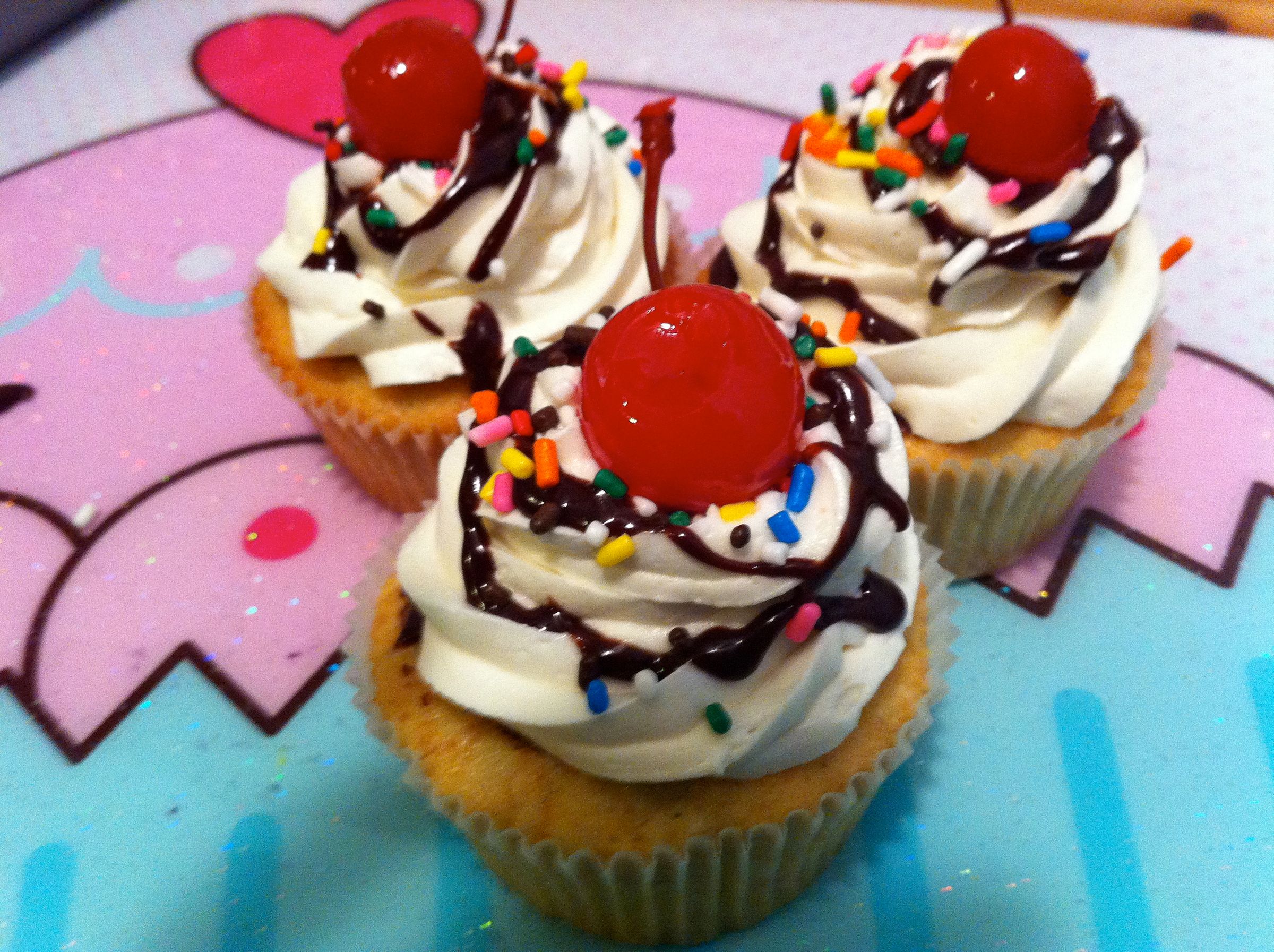 Banana Split Cupcakes