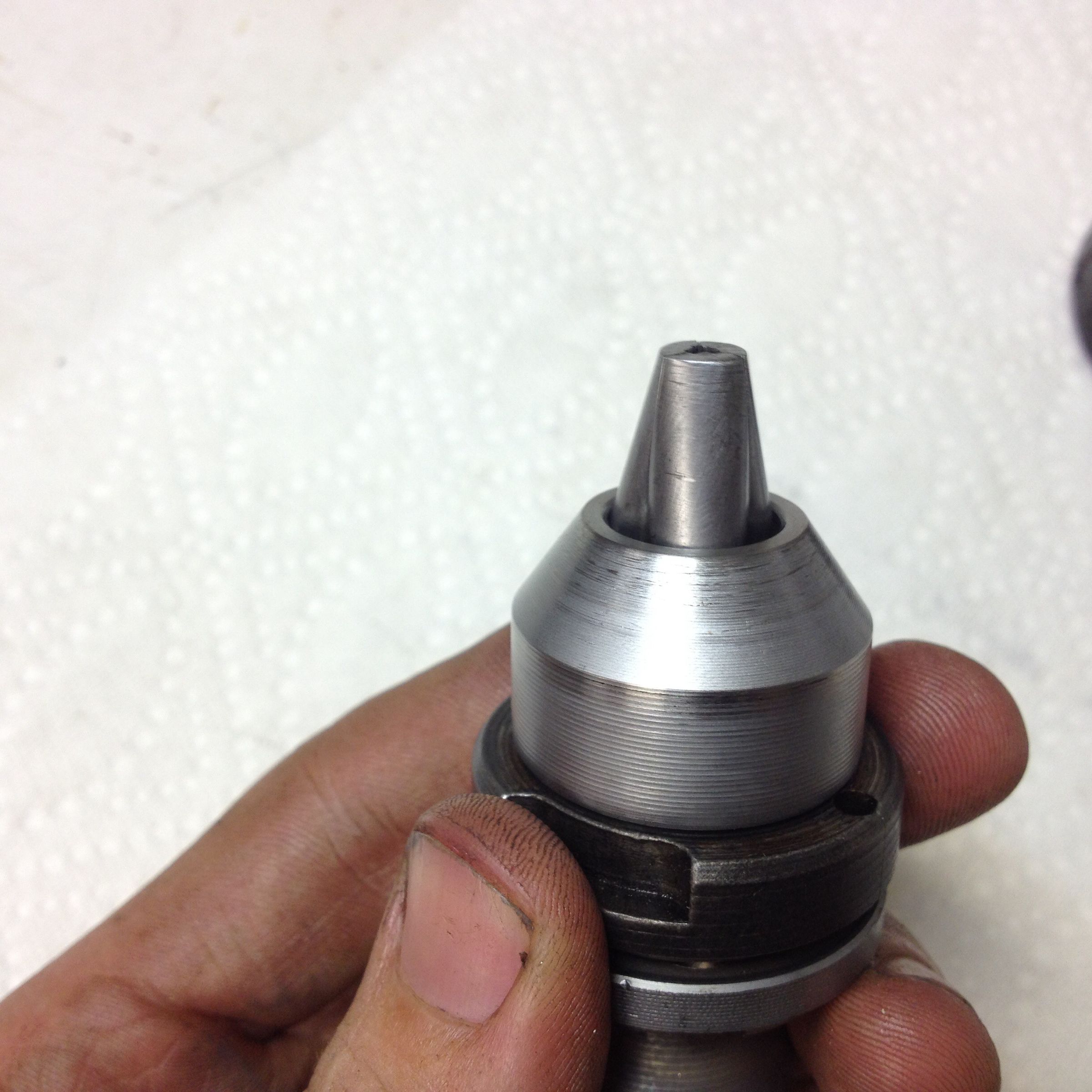 How to Disassemble a Keyless Drill Chuck : 9 Steps (with Pictures ...