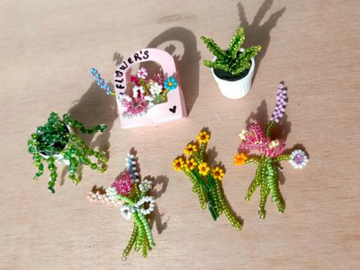 Mini Beaded Roses Mini Beaded Flowers Bouquets : 11 Steps (with Pictures) - Instructables