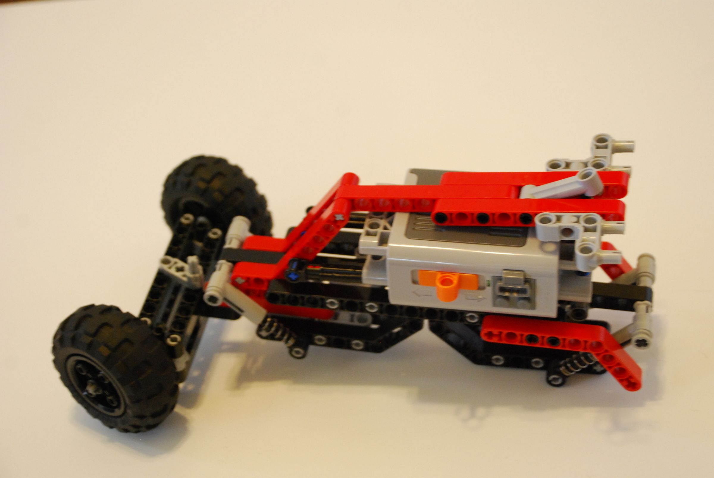 LEGO Fire Falcon With Suspension (WIP)
