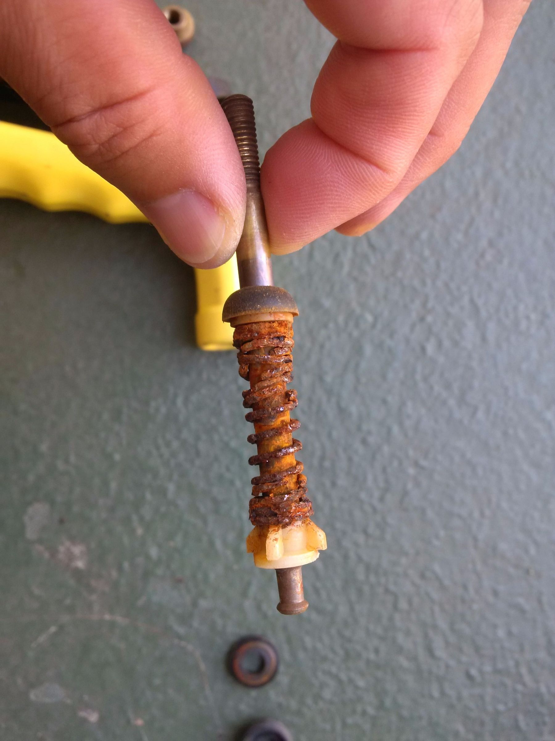 How to Repair a Hose Nozzle 4 Steps (with Pictures) Instructables