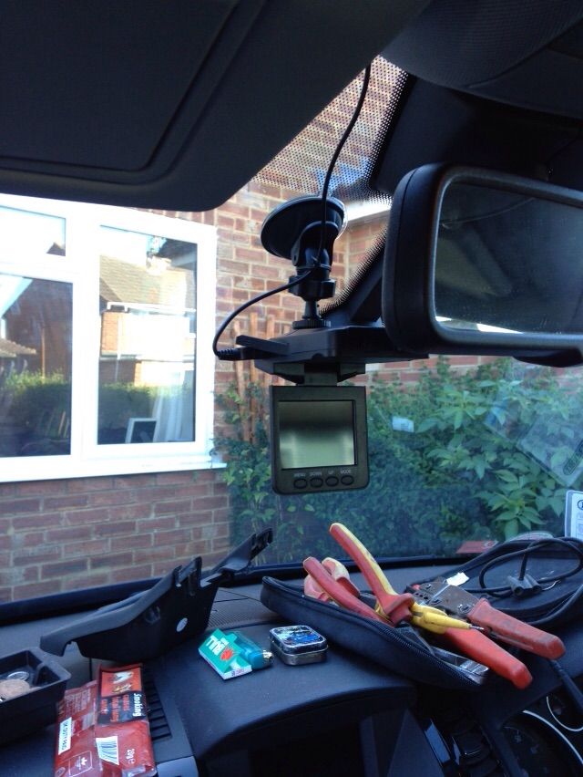 Hardwire a Dashcam, Cheap and Quick - Vauxhall Zafira 
