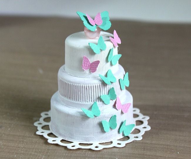 Make Mini Cakes From Plastic Bottle Tops