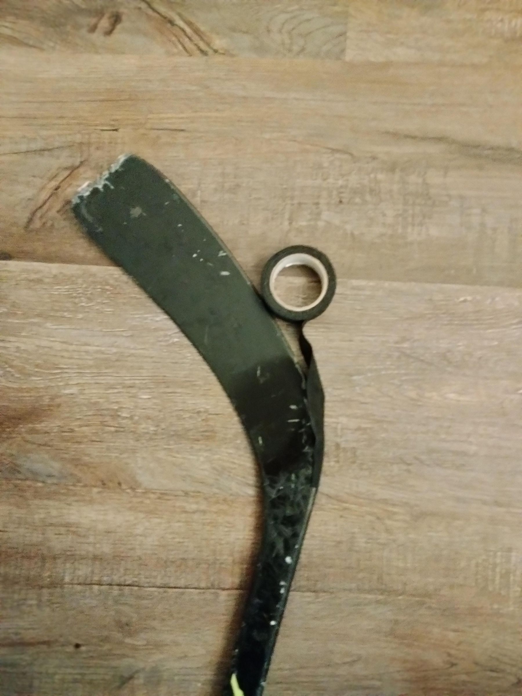 Heel to Toe Hockey Stick Taping Tutorial 4 Steps Instructables