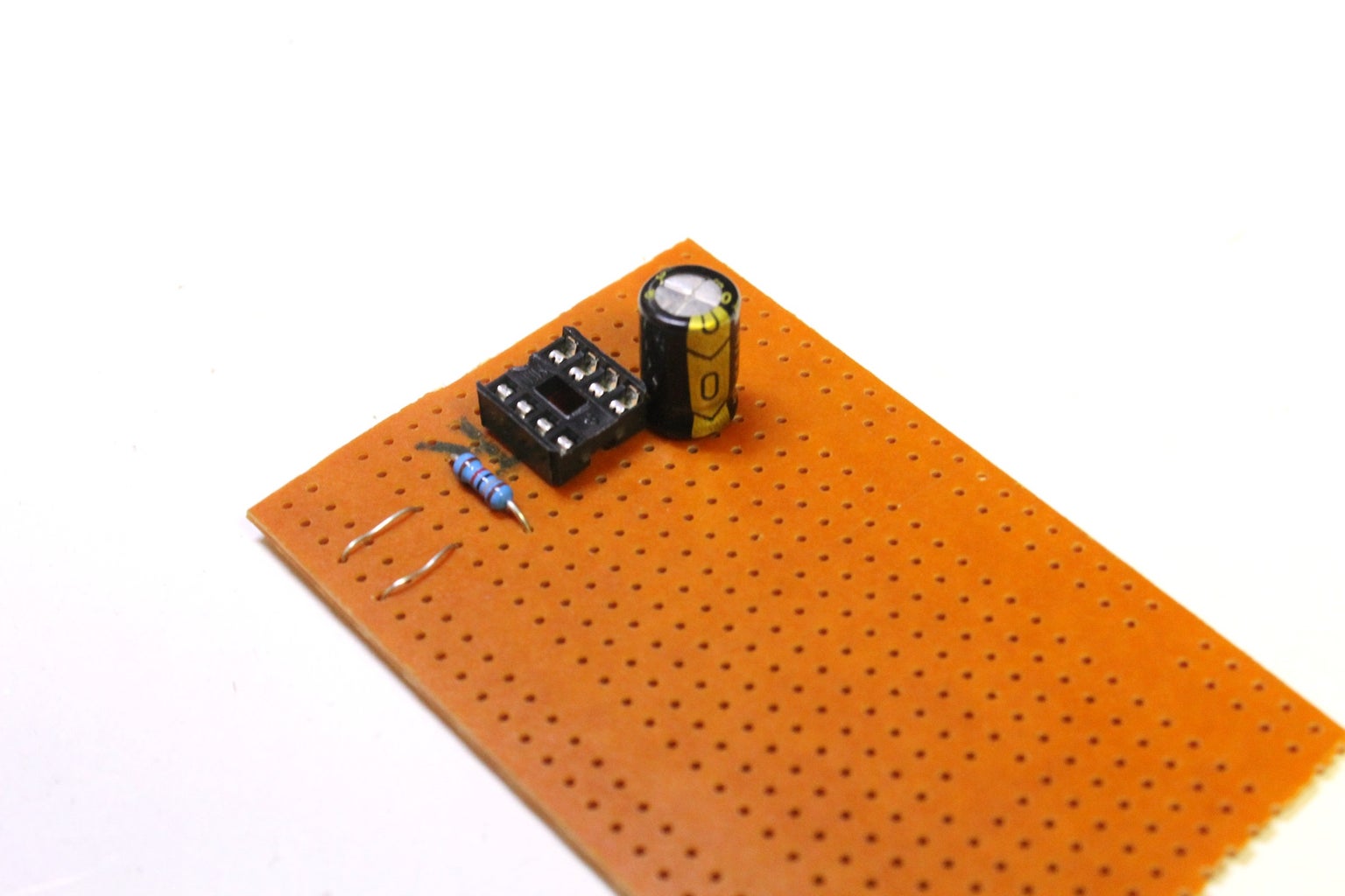 Make Your Own Headphone Amp V1 : 8 Steps Circuit Diagram