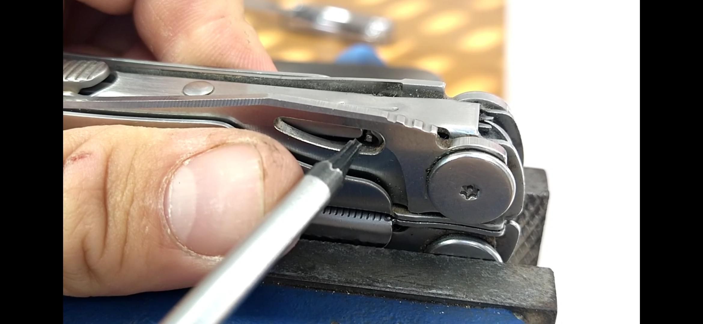 How to Break in a Leatherman Stuck Pliers, Loose Handles, Jammed