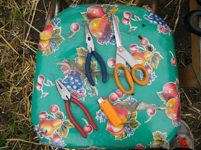 how do you clip chicken wings