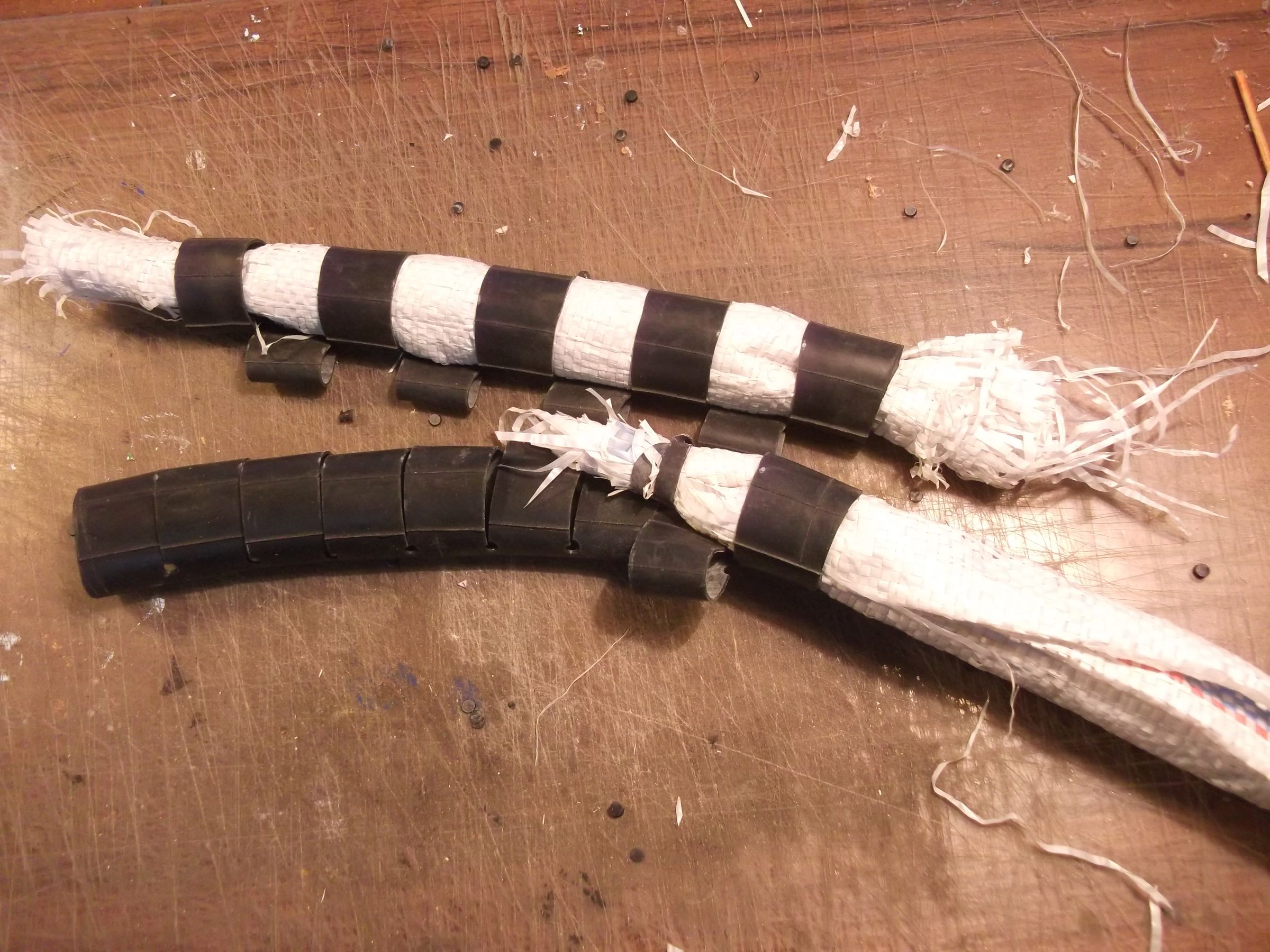 Inner Tubes + Plastic Bags Woven Rug #1 : 14 Steps (with Pictures ...