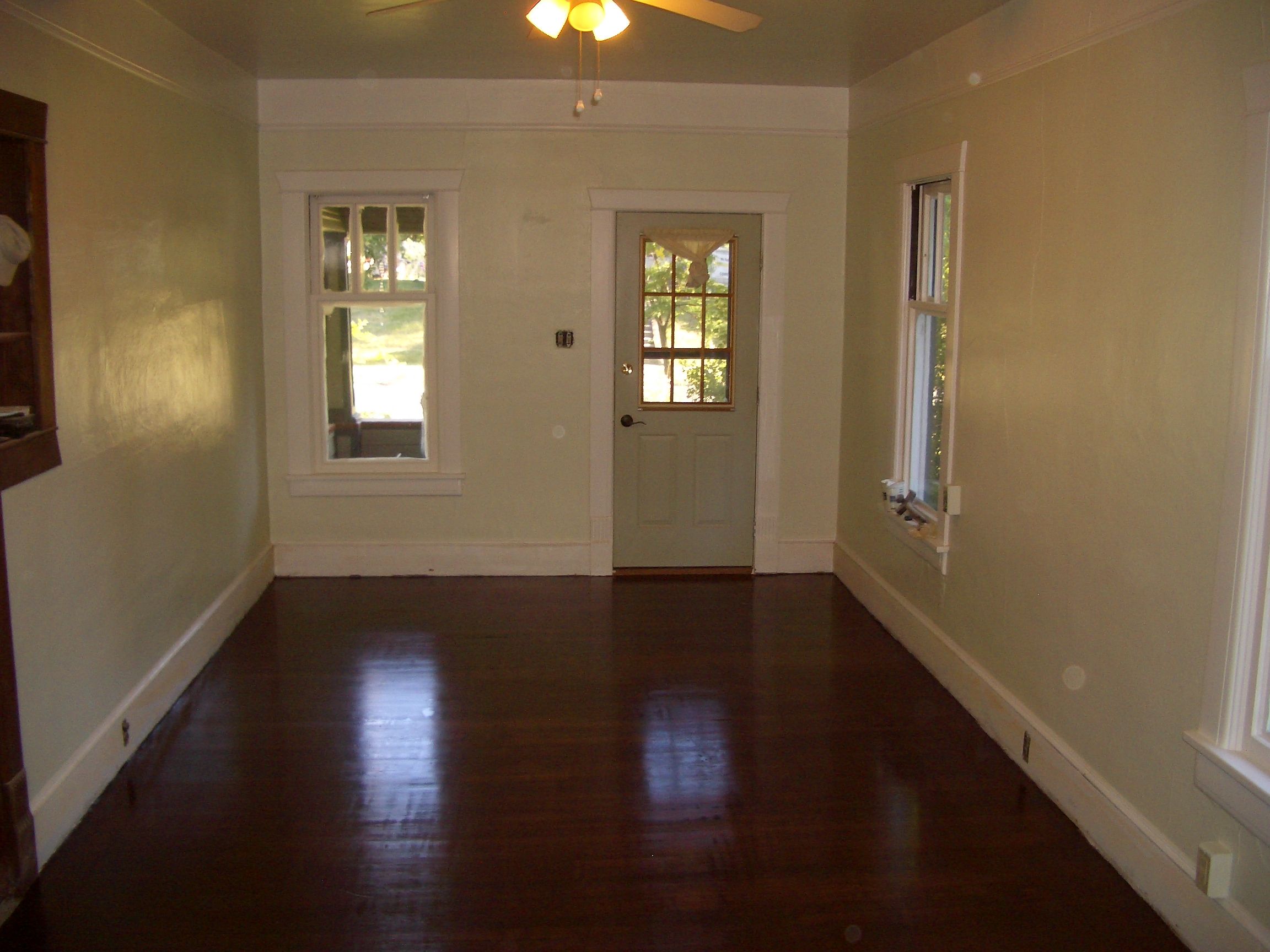 How to easily remove vinyl tiles