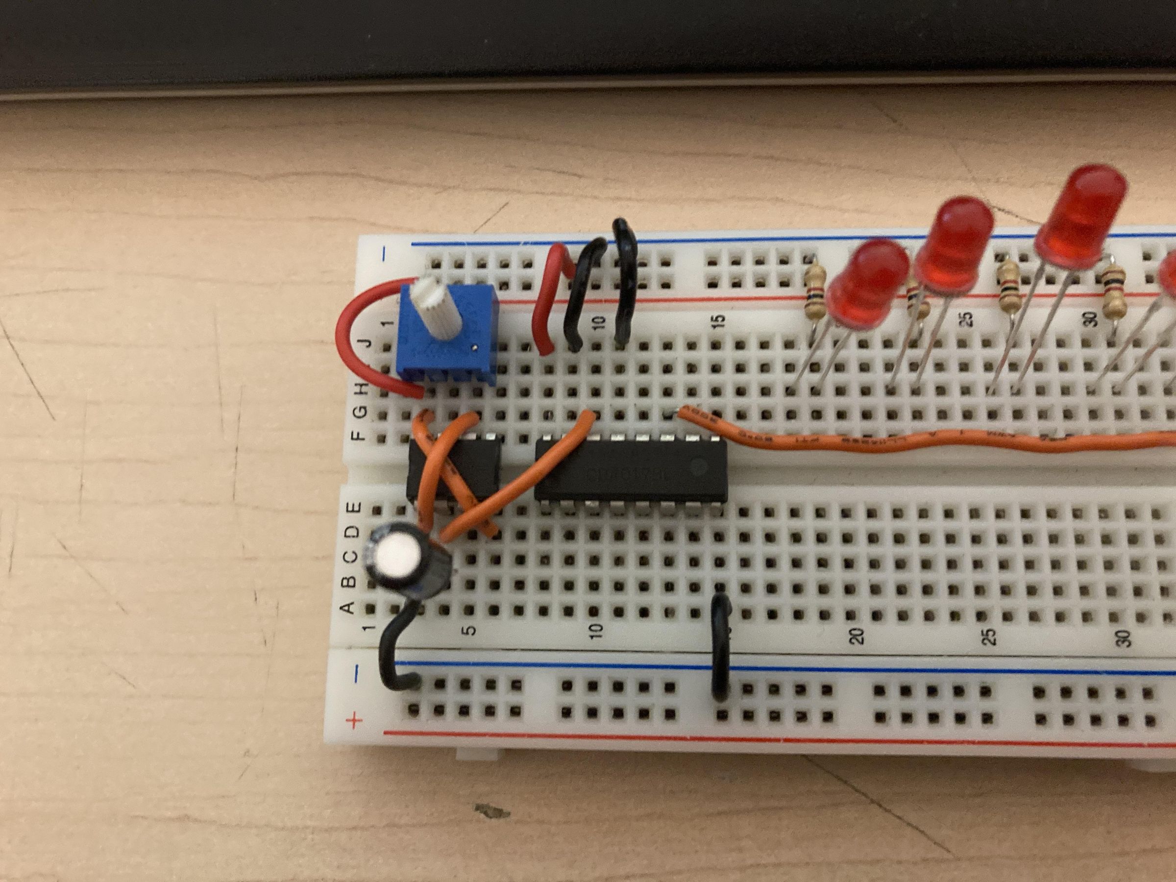 LED Chaser Game. : 10 Steps - Instructables