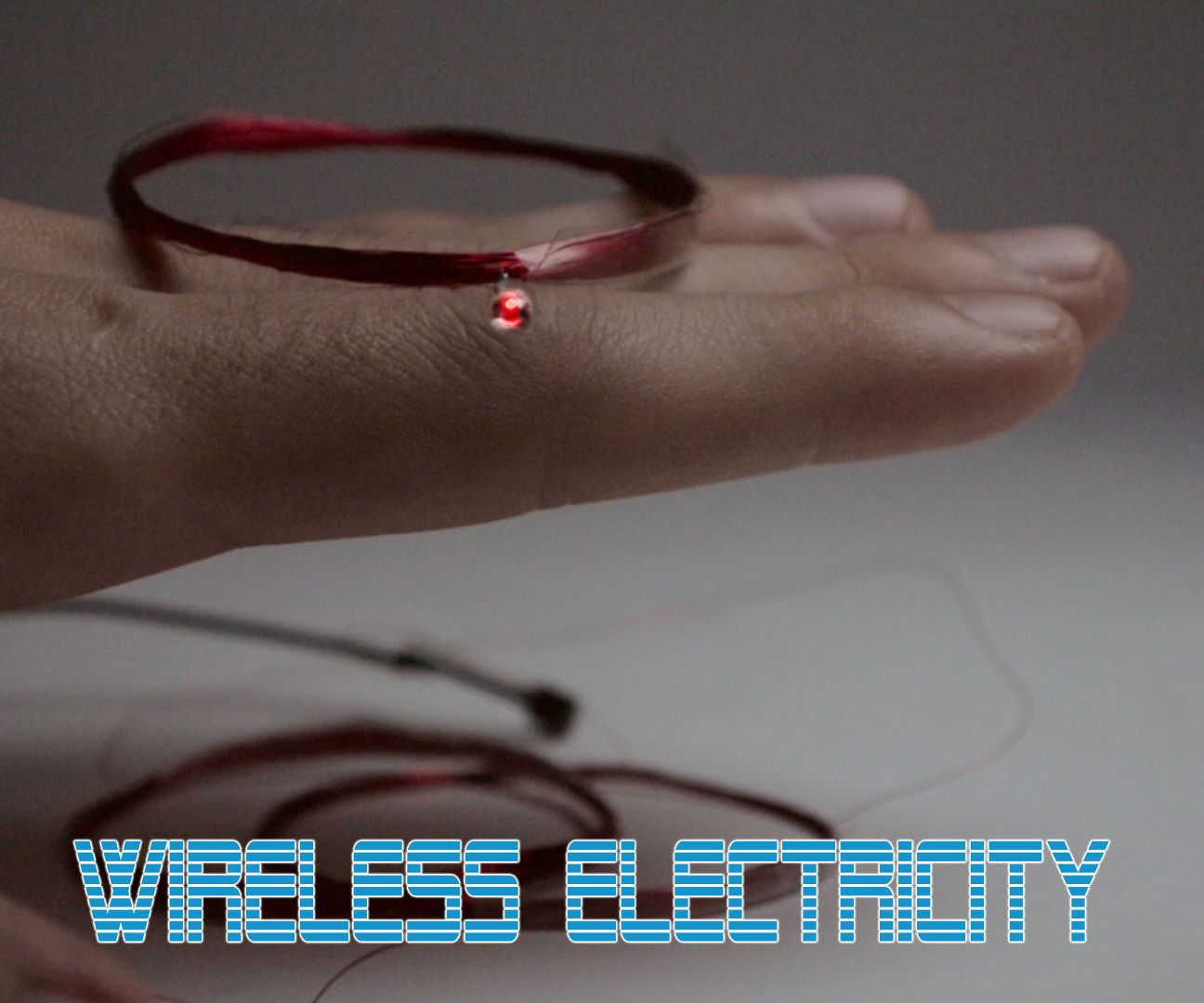Simplest Wireless Electricity Transmission Experiment