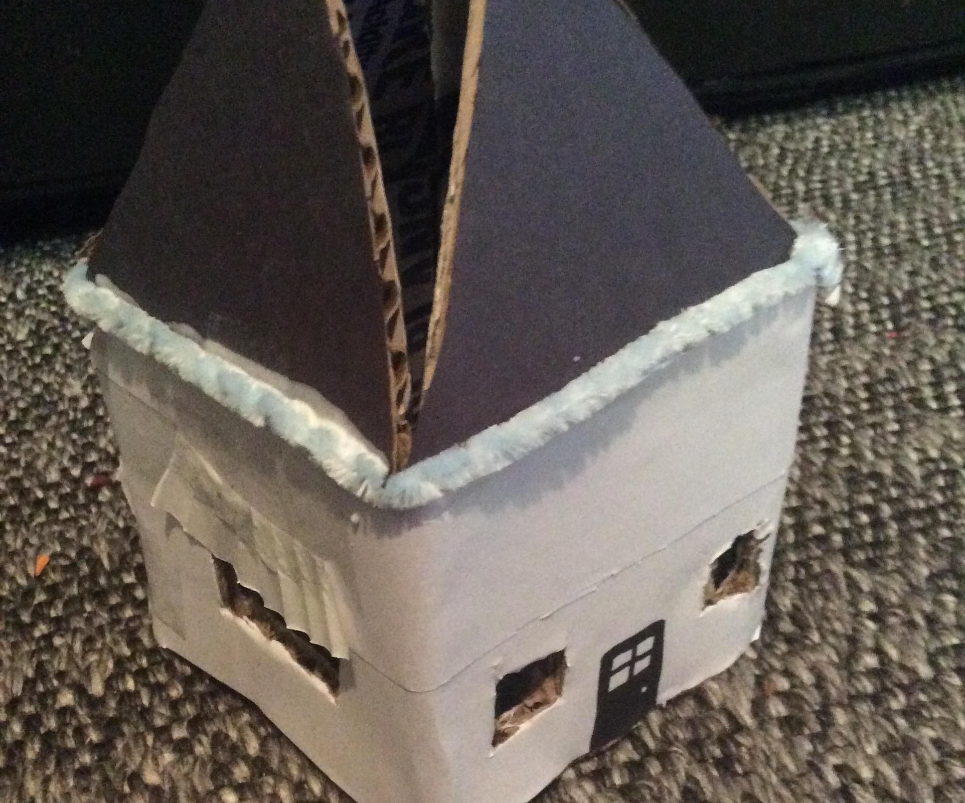 Cute Miniature Foldable House