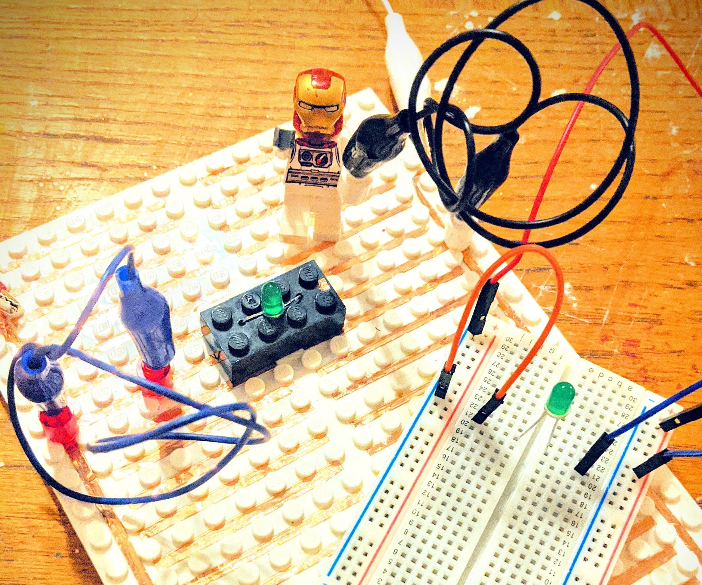 Making a LEGO Breadboard