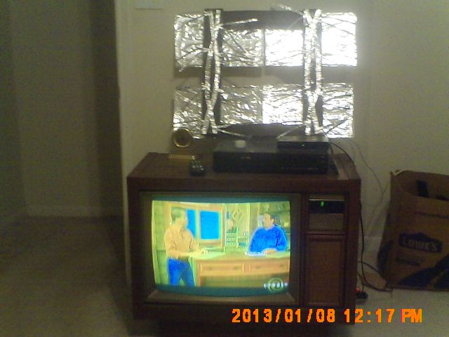 Ehow Outdoor and Indoor DTV Antennas.