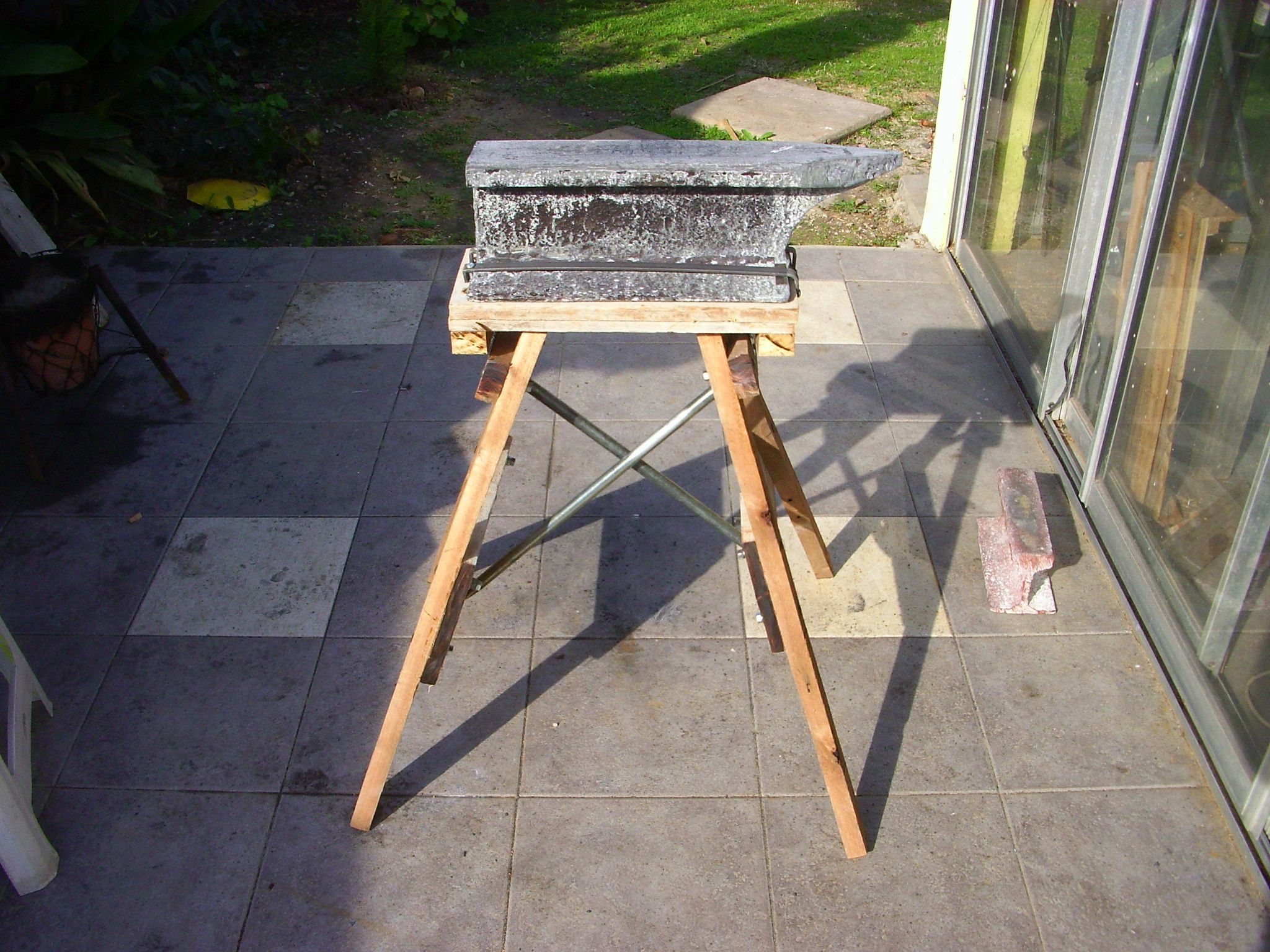 Yunque Y Mesa (anvil and Table)