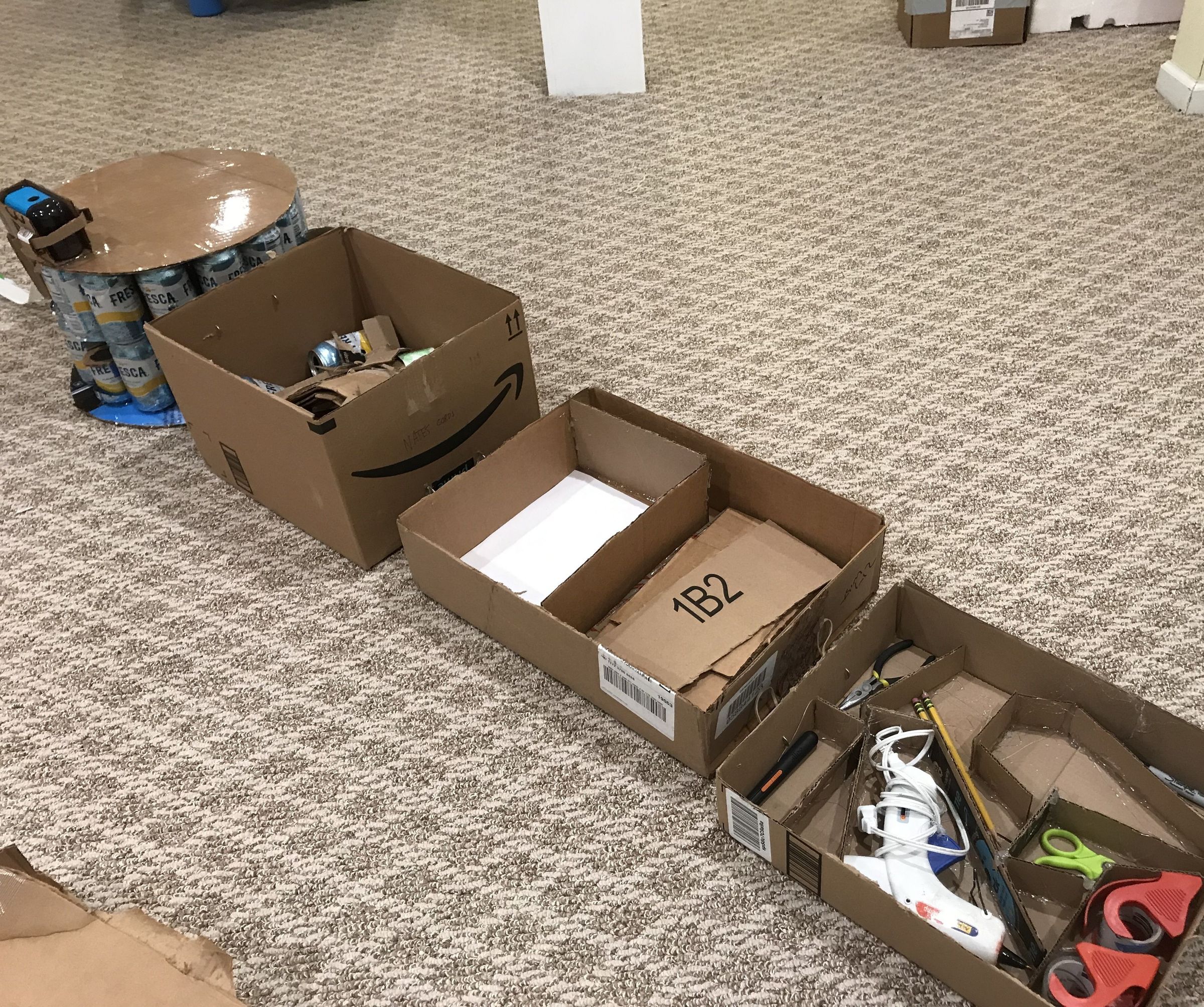 Soda can/cardboard mobile workspace