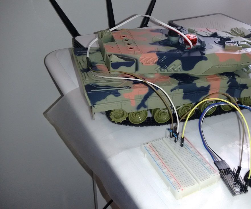 RC Toy Arduino PC Controlled by 2 Wires (signal and Ground)