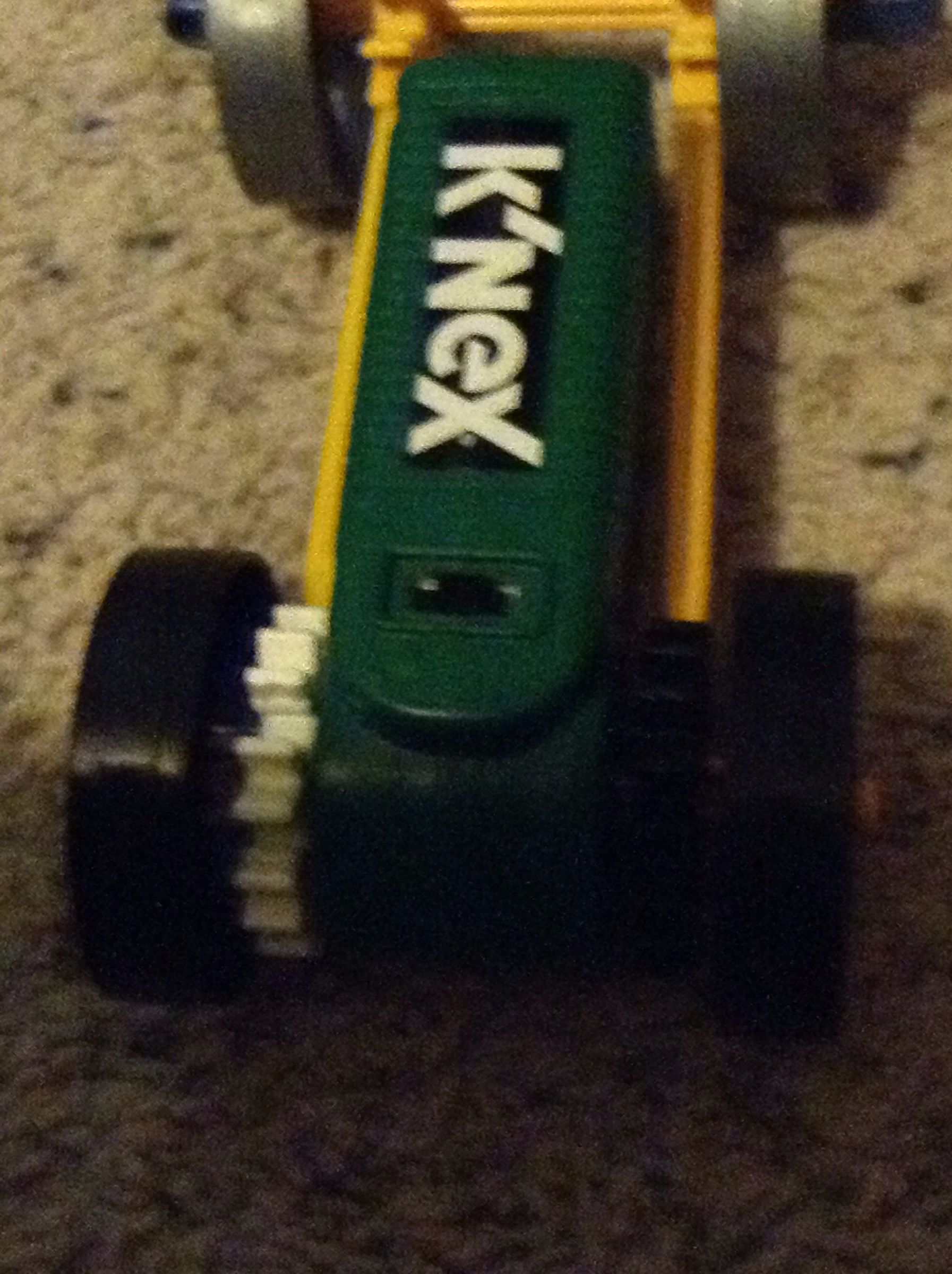 How to Make Simple Knex Motor Car