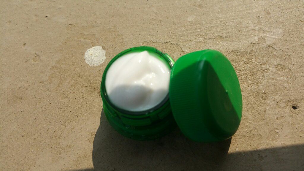 Little Cream Pot to Carry on Journey 