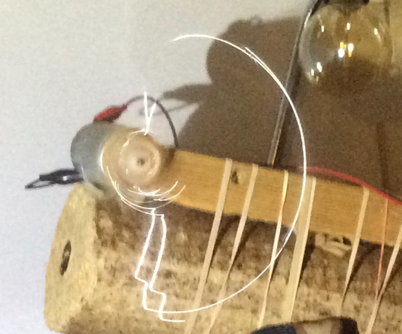 So Hot in UK Build a Fan From Junk  在英國好熱，讓我們用垃圾做個風扇