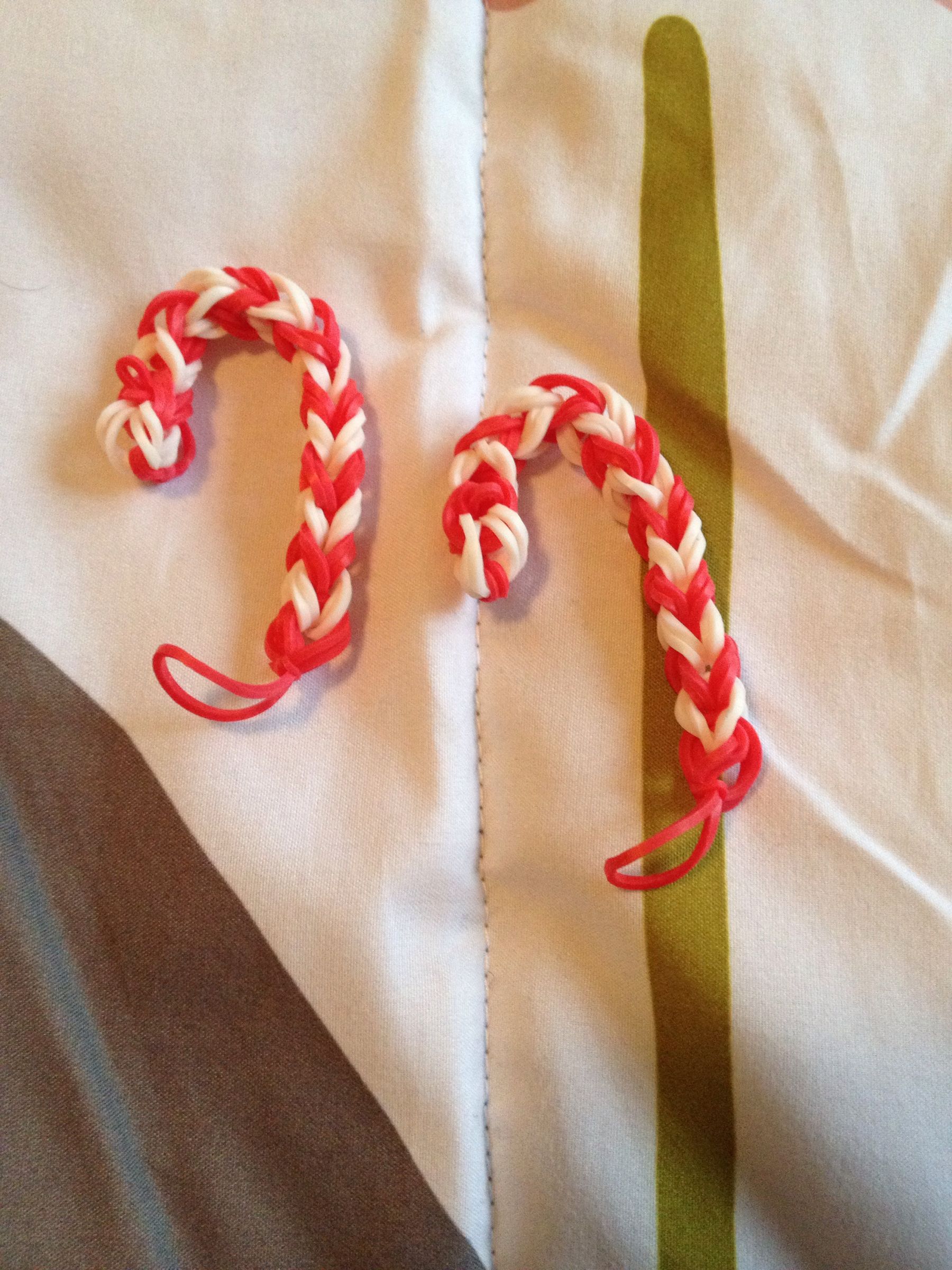 How to Make a Crazy Loom Candy Cane Charm