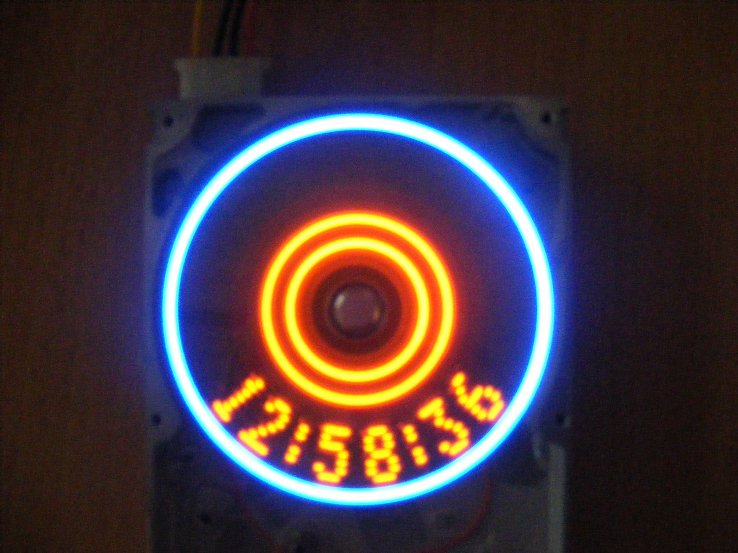 Propeller Clock (from an old HDD)