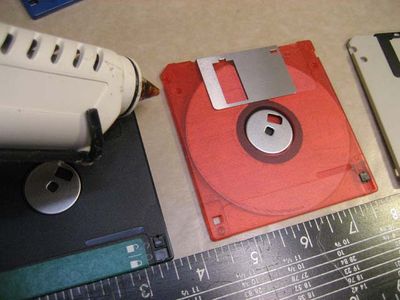 Floppy Disk Bill Caddy : 3 Steps - Instructables