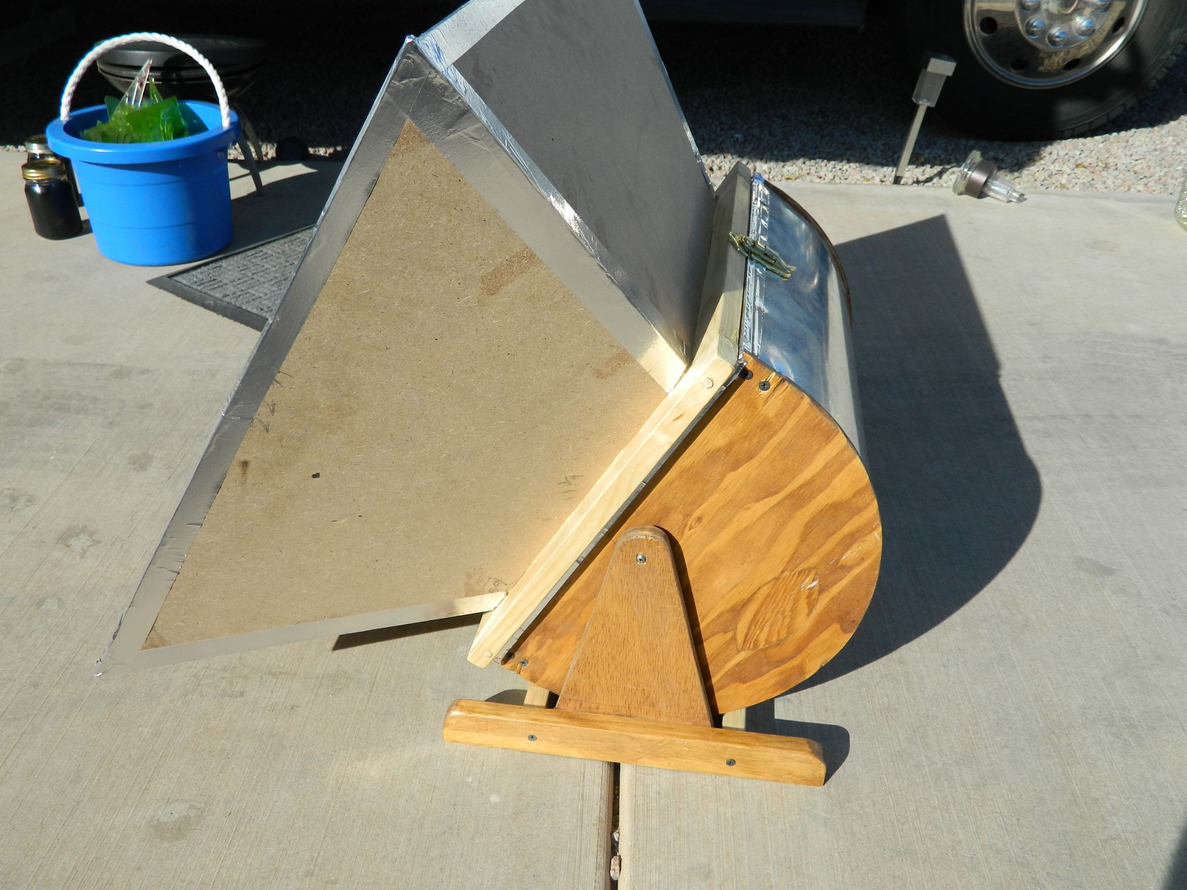 The "Solar Baby 2 " Solar Oven.